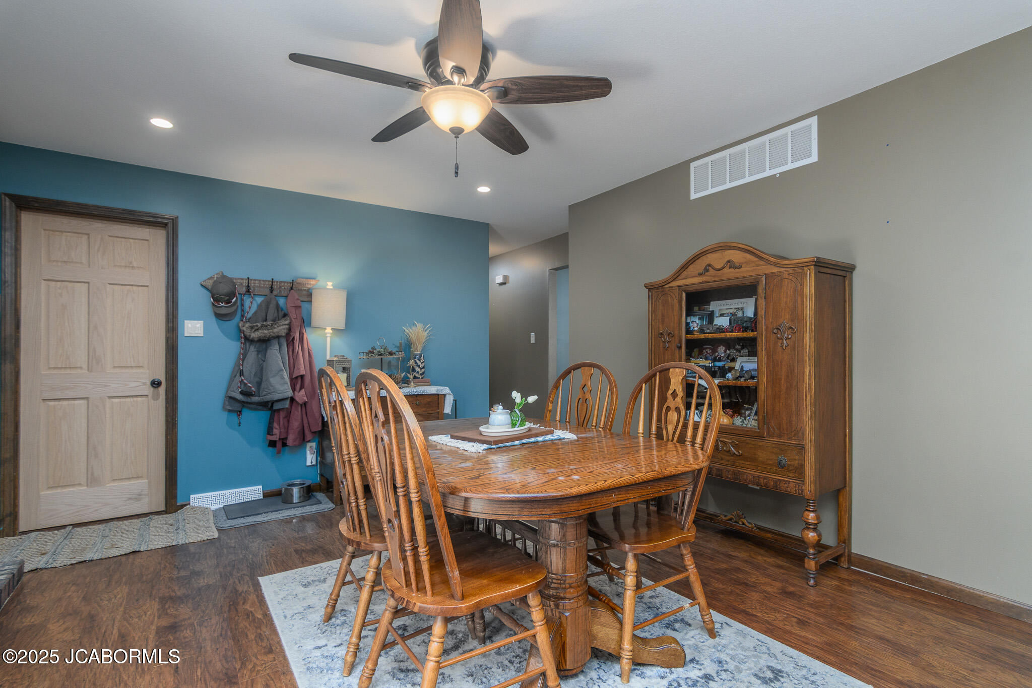 2418 SCENIC DRIVE