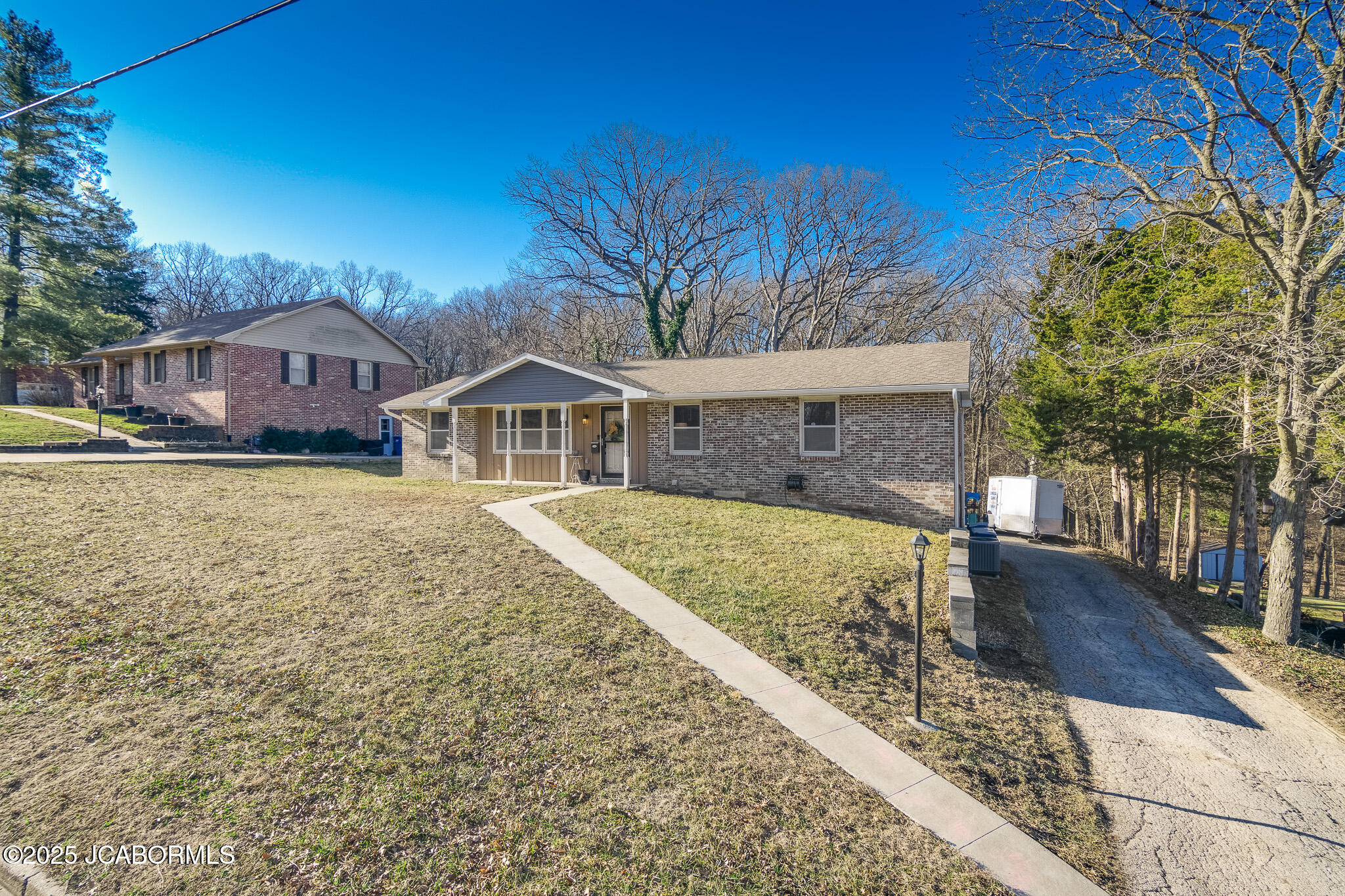 2418 SCENIC DRIVE