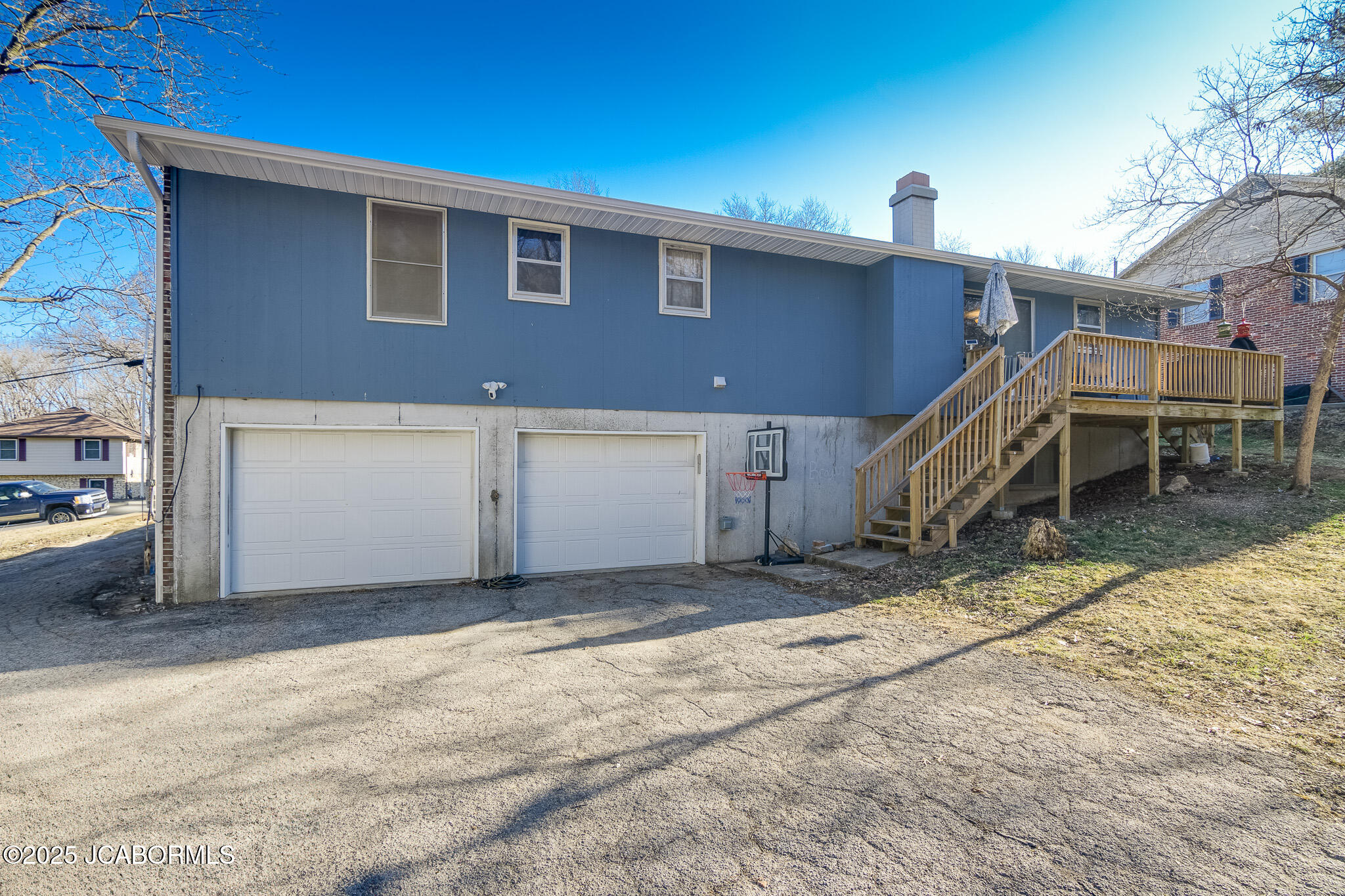 2418 SCENIC DRIVE