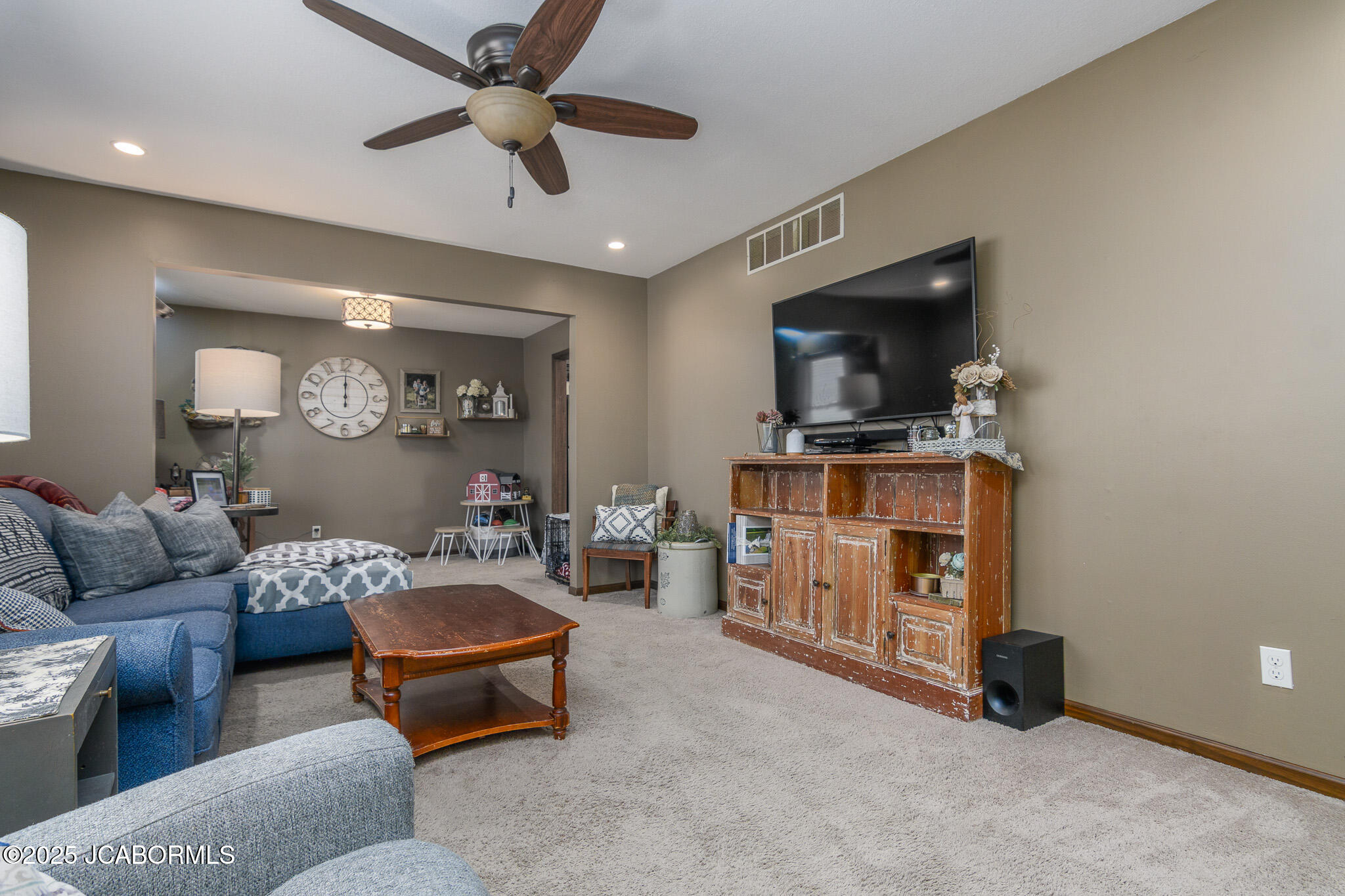 2418 SCENIC DRIVE