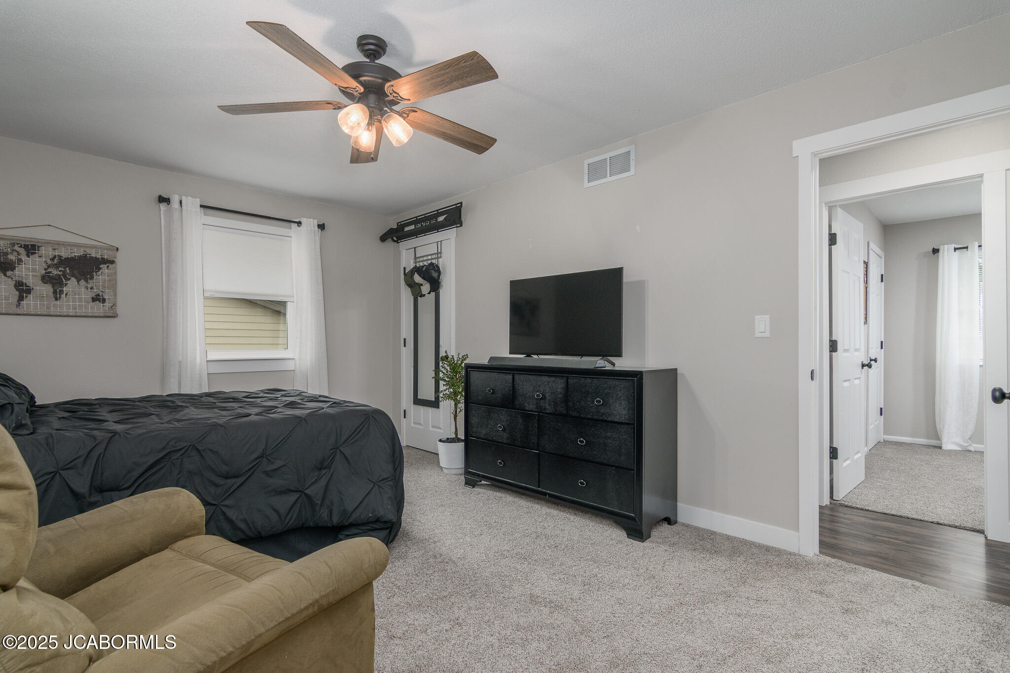 137 W HAVEN DRIVE