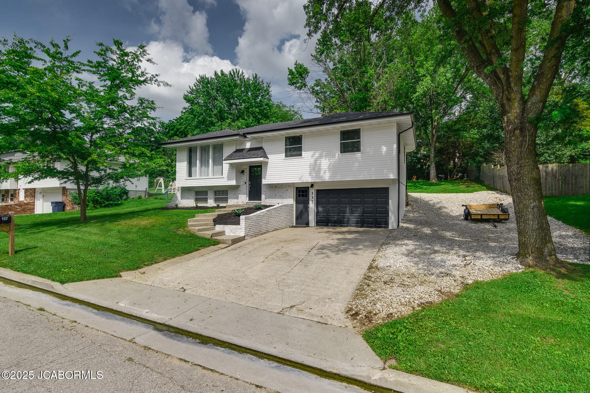137 W HAVEN DRIVE