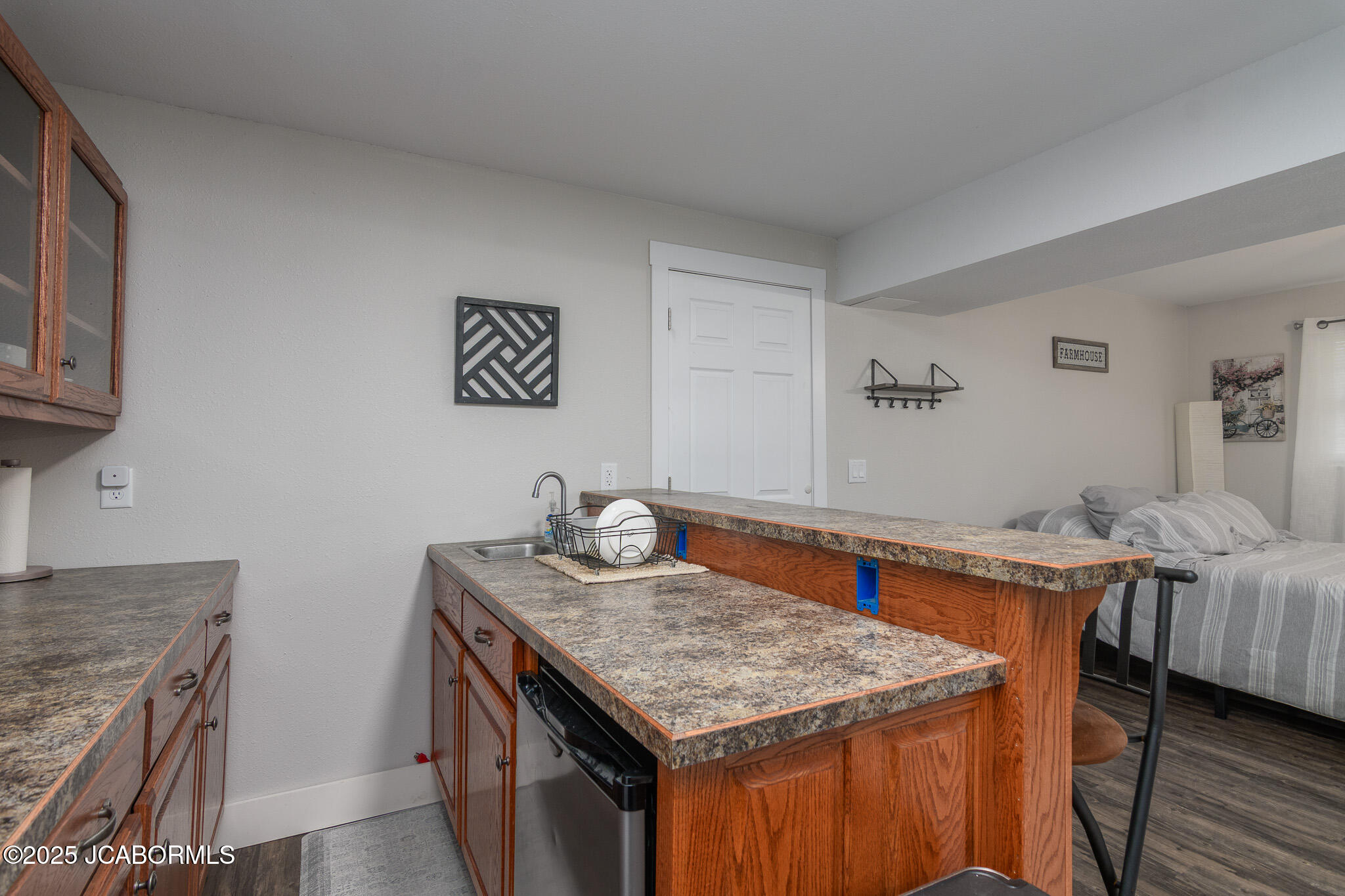 137 W HAVEN DRIVE