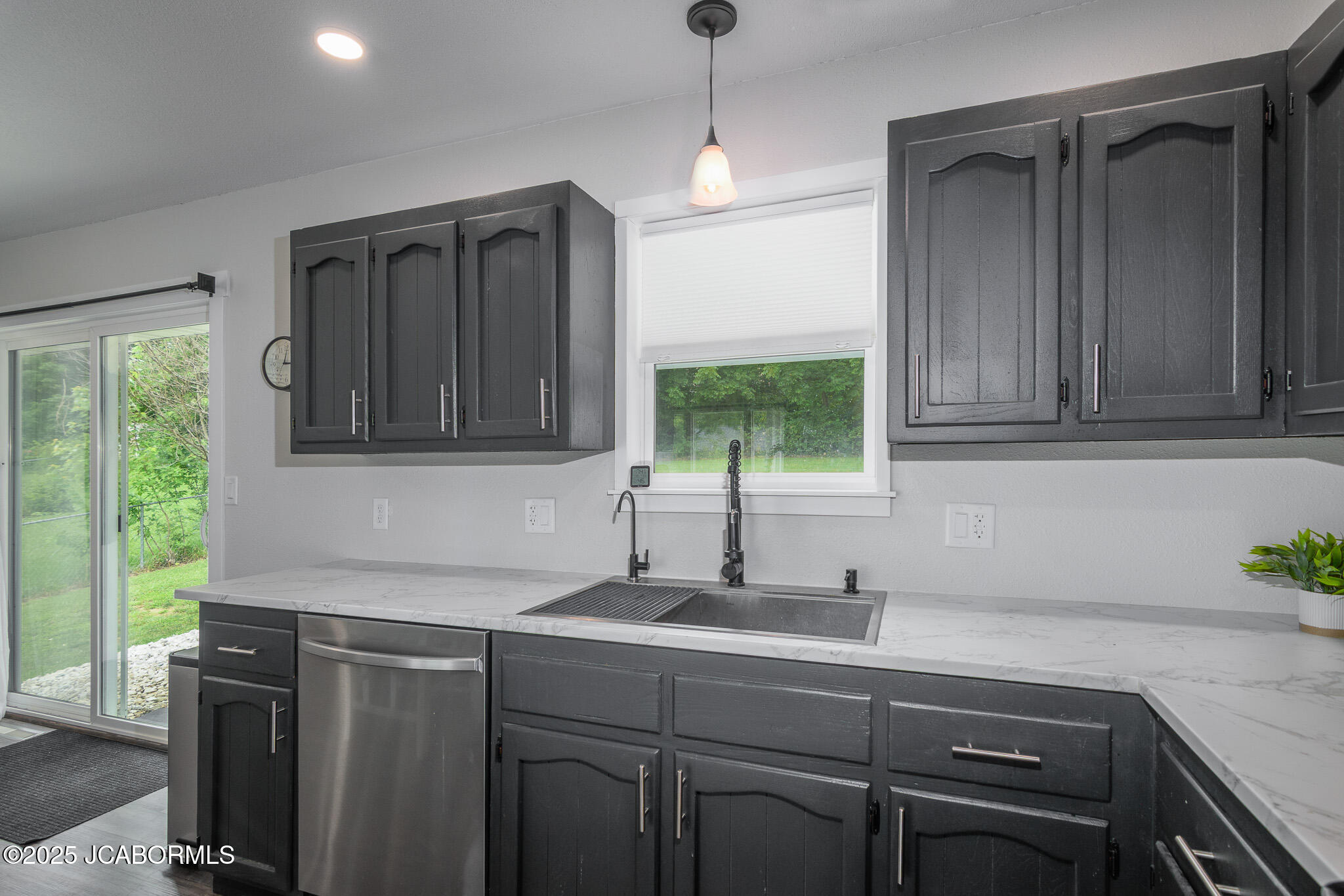 137 W HAVEN DRIVE
