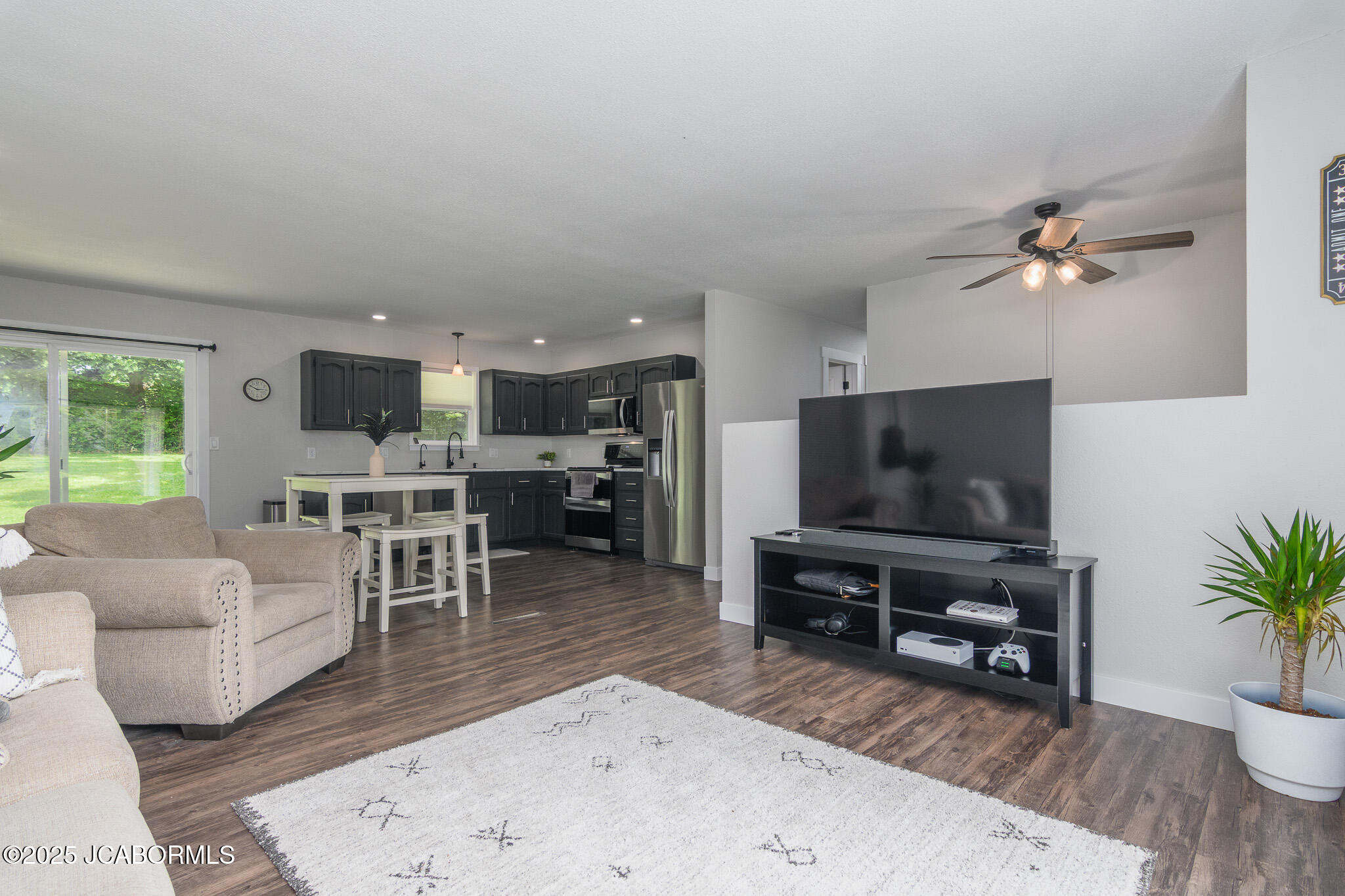 137 W HAVEN DRIVE