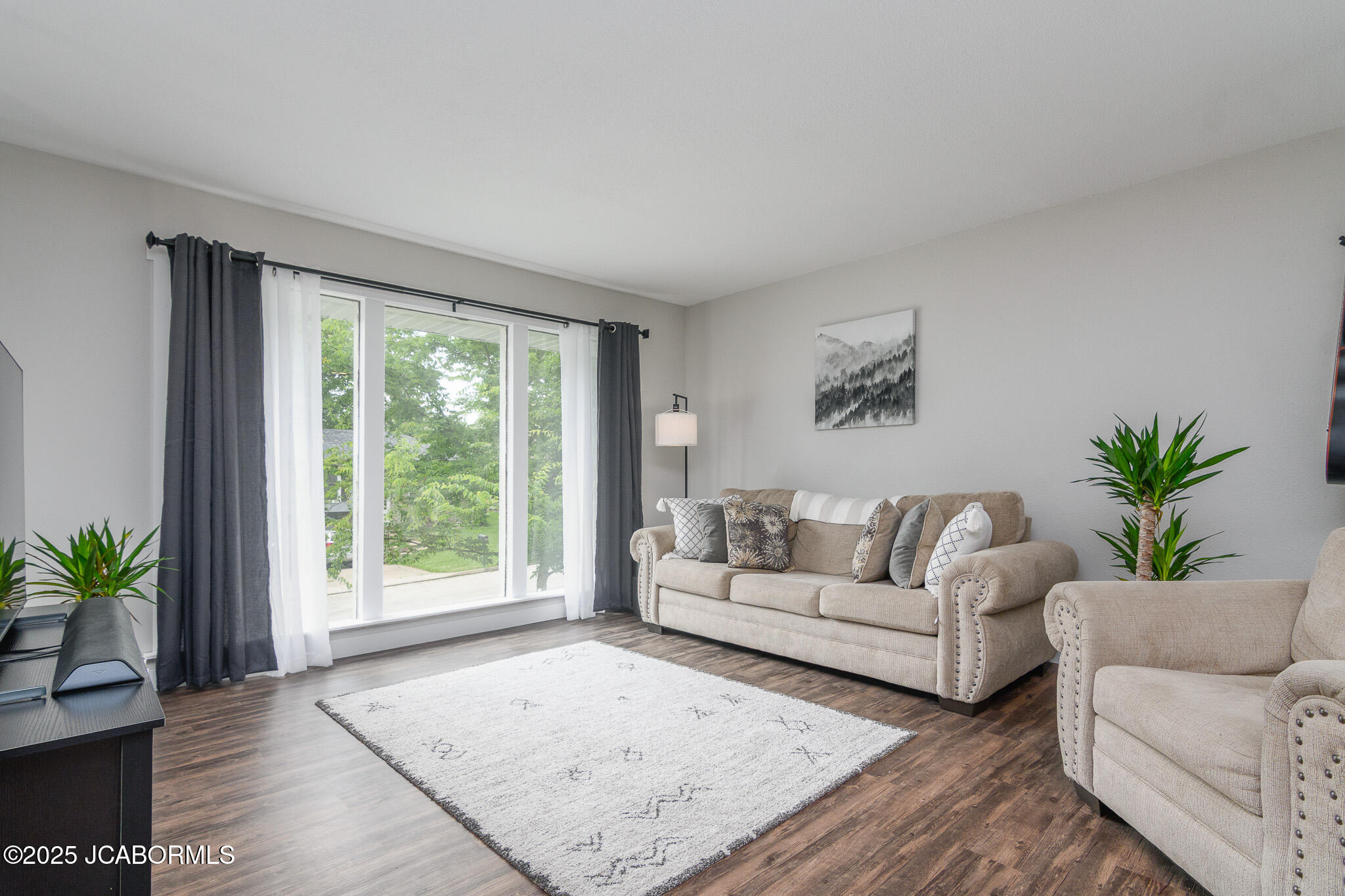 137 W HAVEN DRIVE
