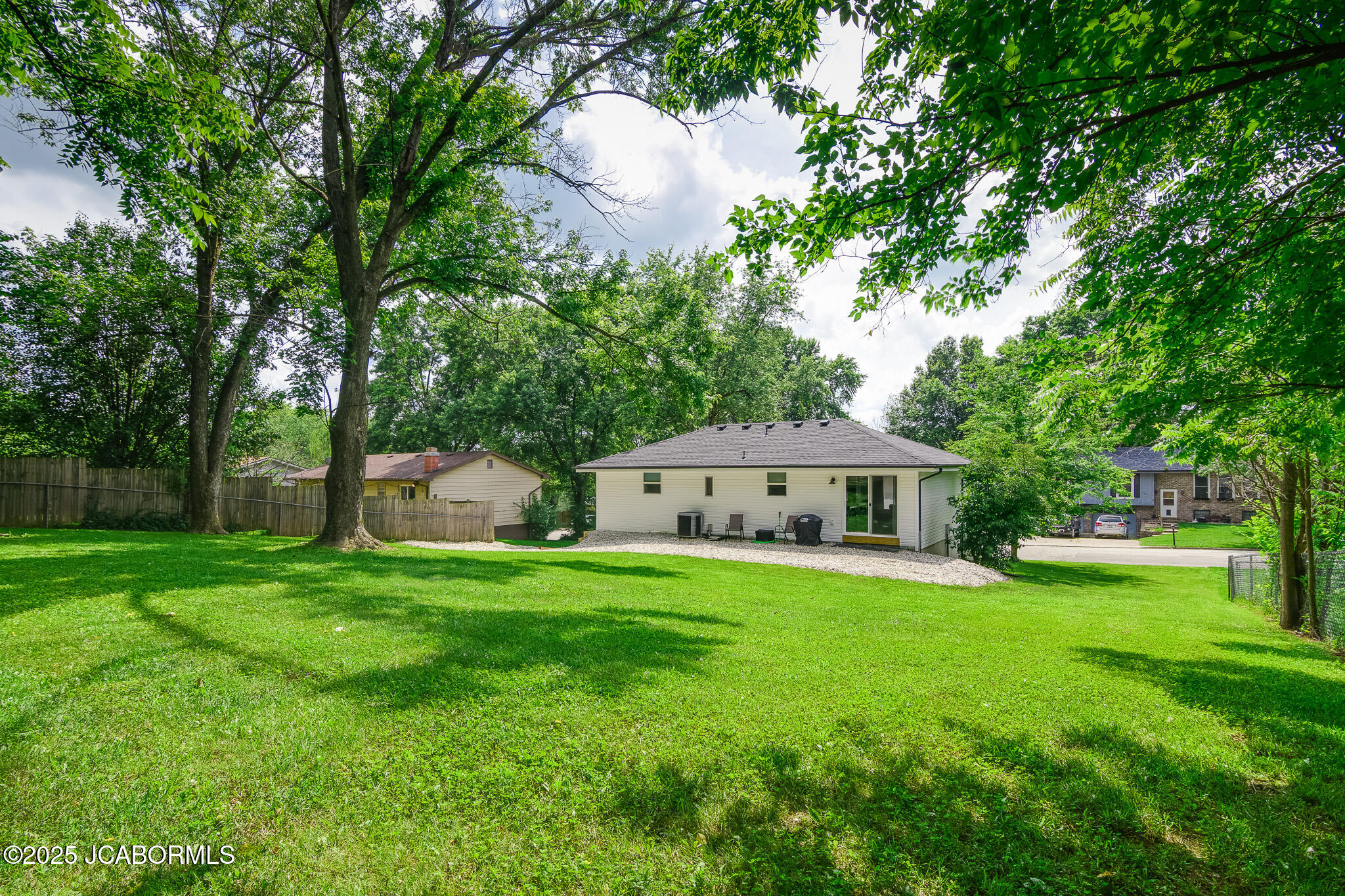137 W HAVEN DRIVE