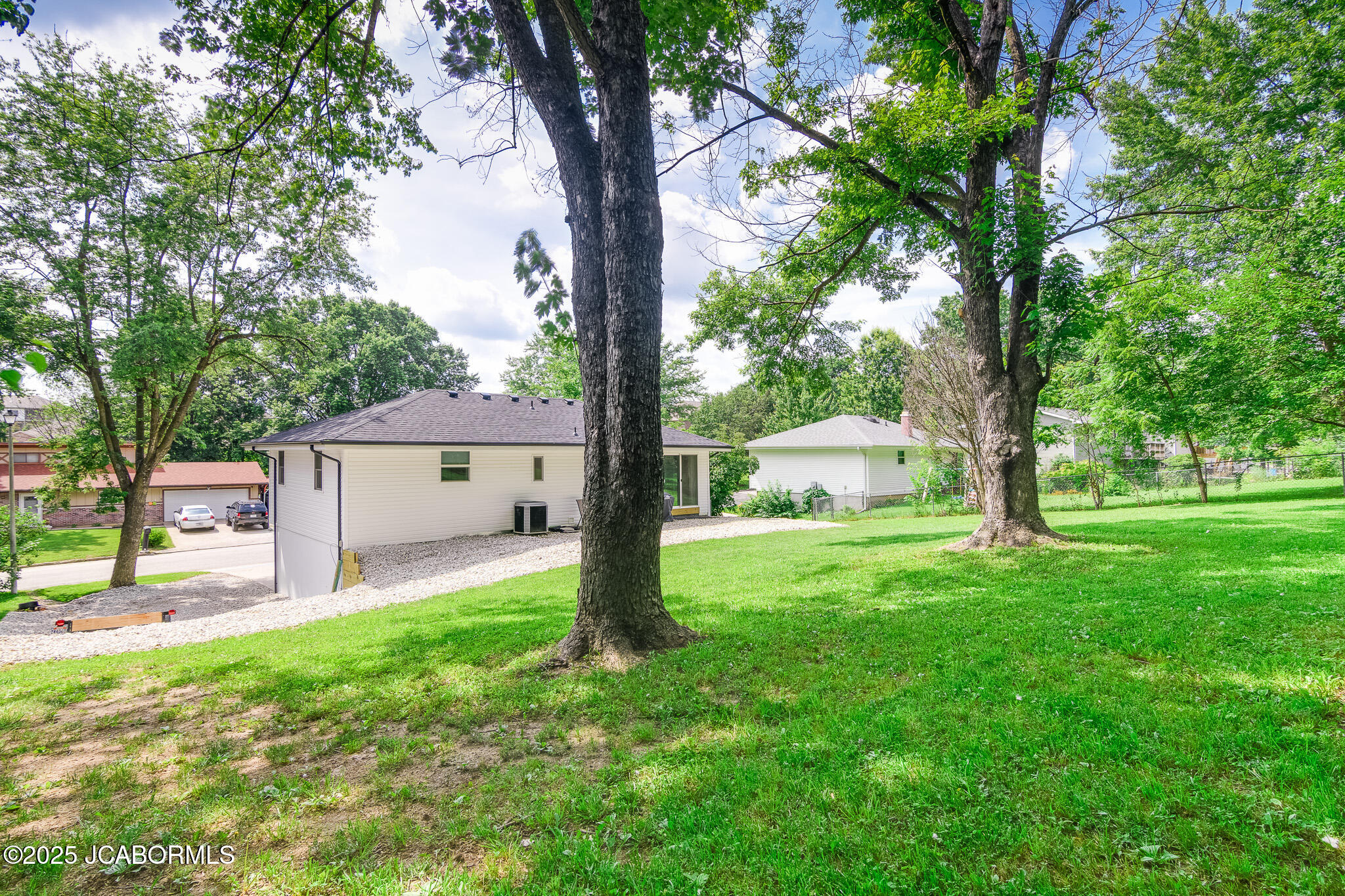 137 W HAVEN DRIVE