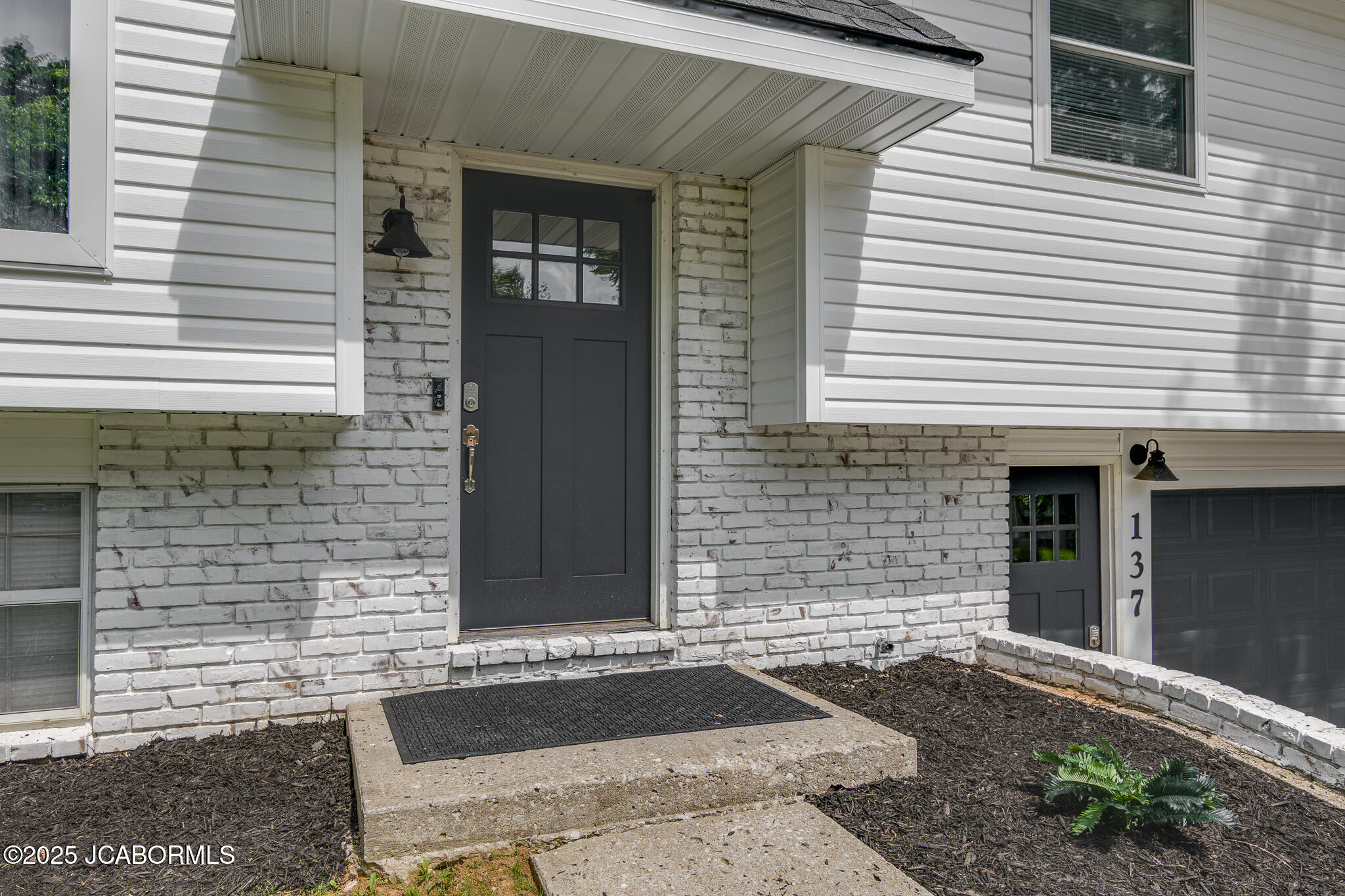 137 W HAVEN DRIVE