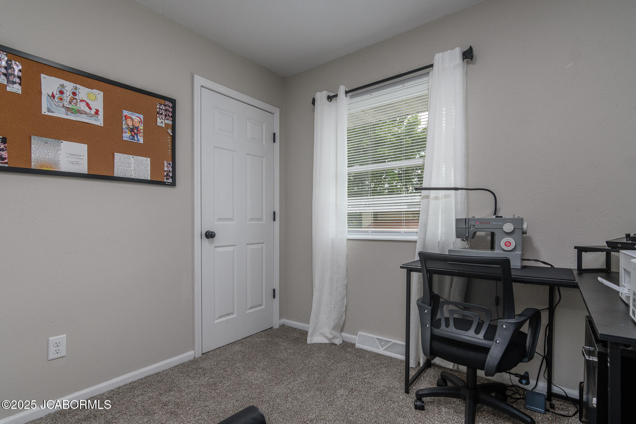 137 W HAVEN DRIVE