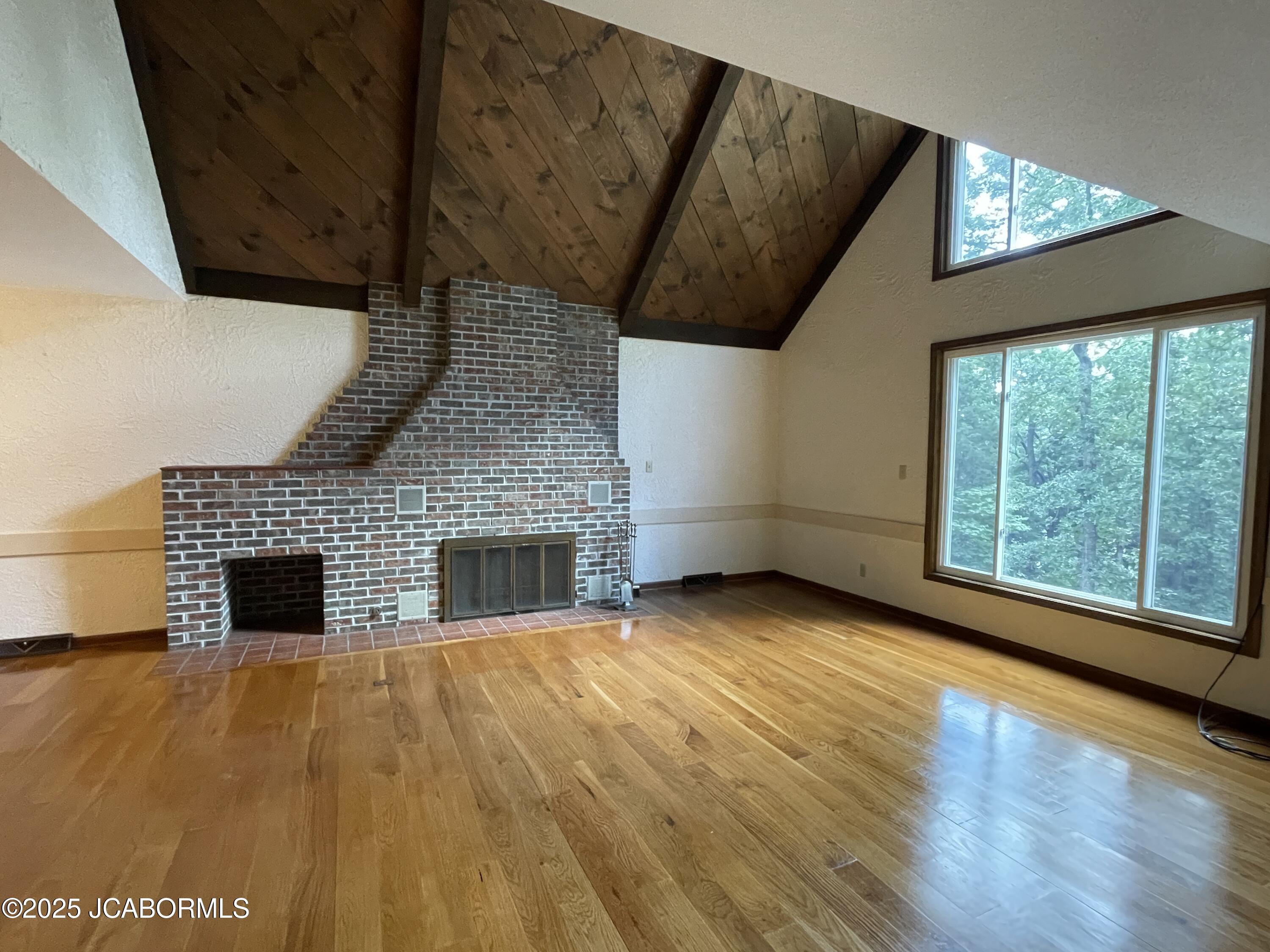 1744 ENGELWOOD DRIVE