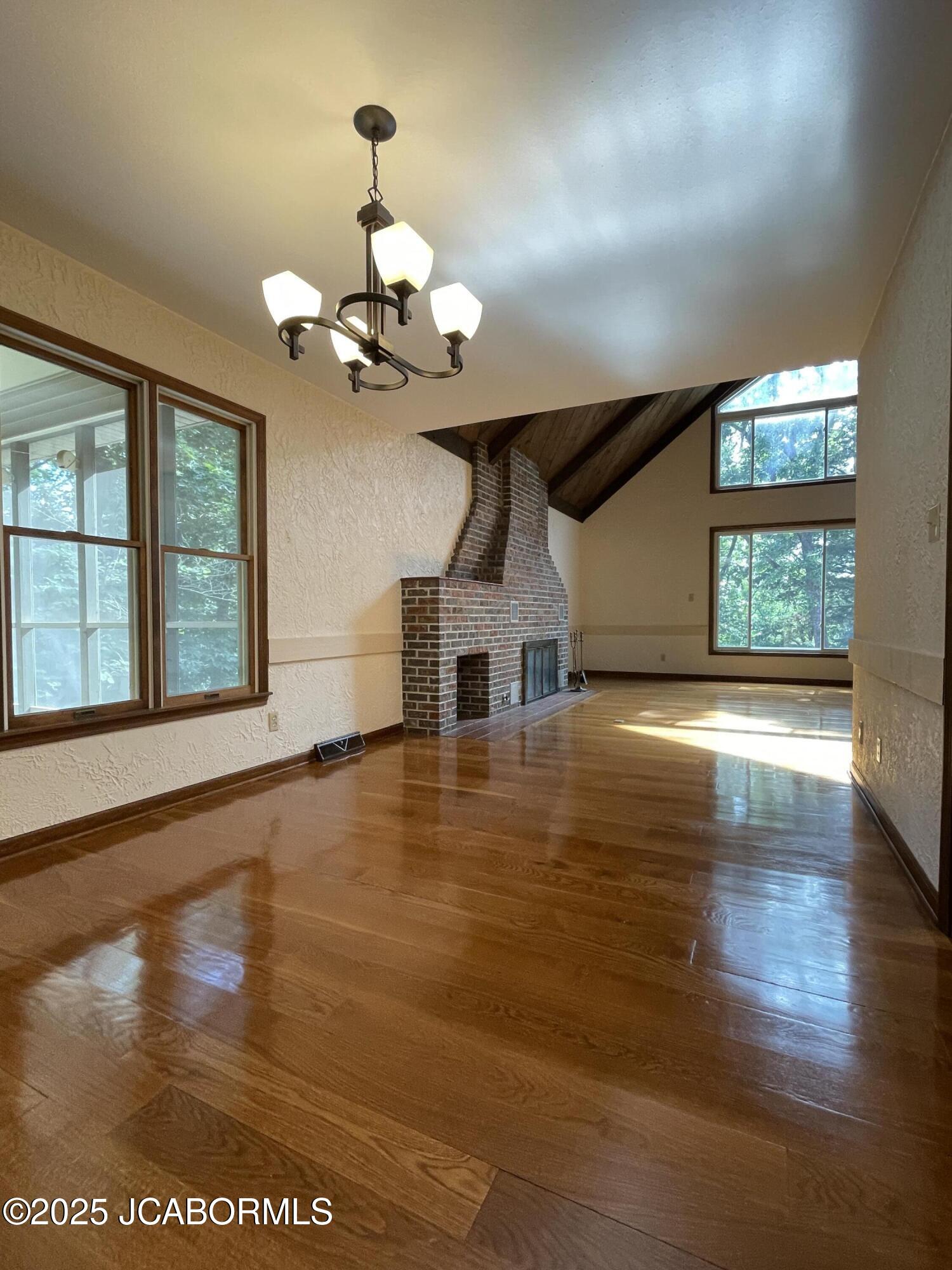 1744 ENGELWOOD DRIVE