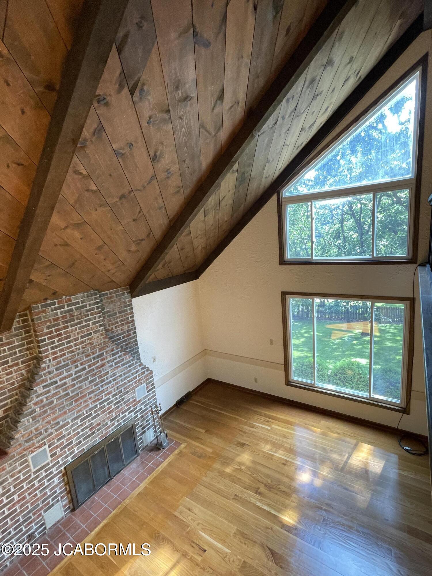 1744 ENGELWOOD DRIVE