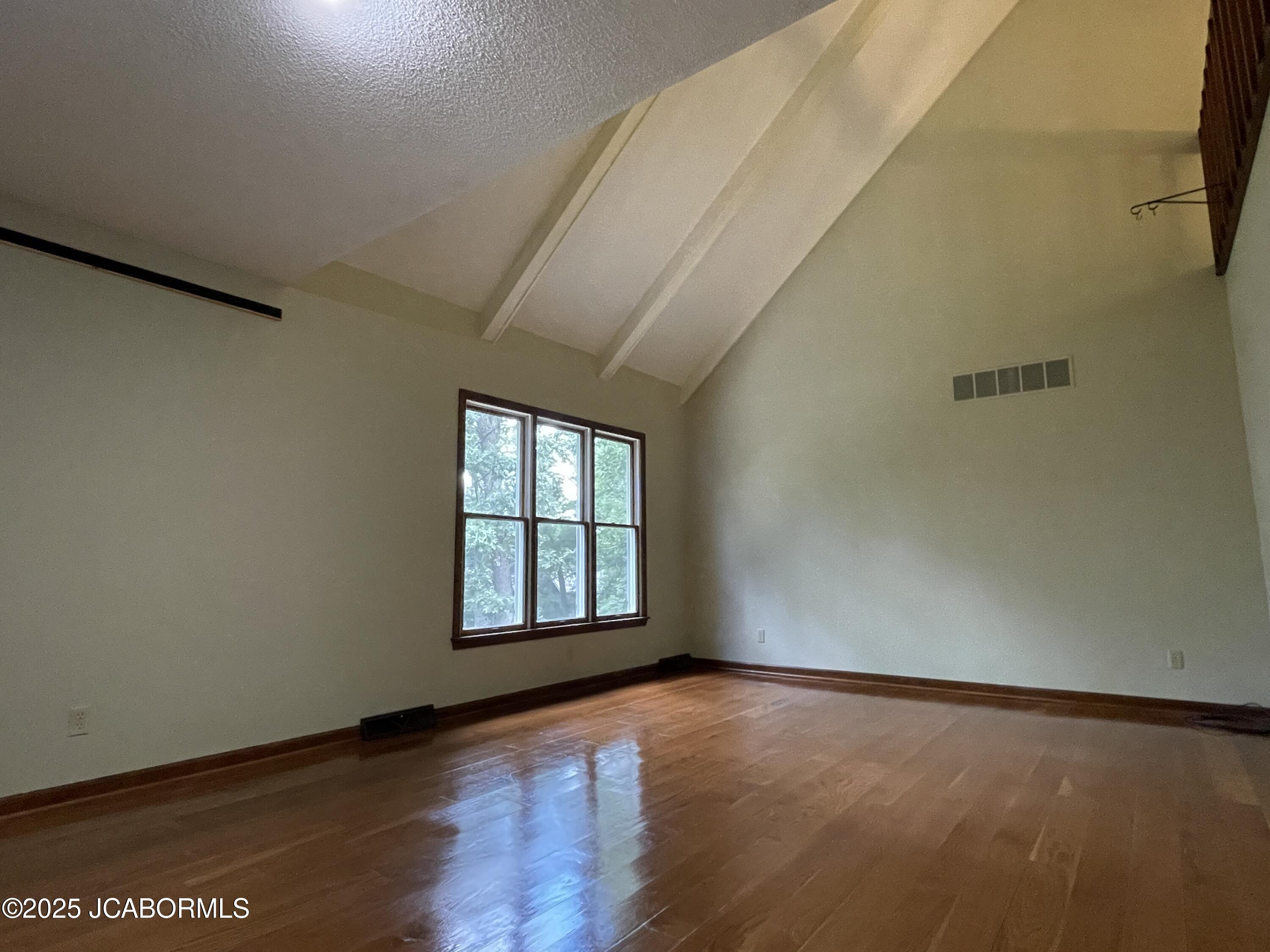 1744 ENGELWOOD DRIVE