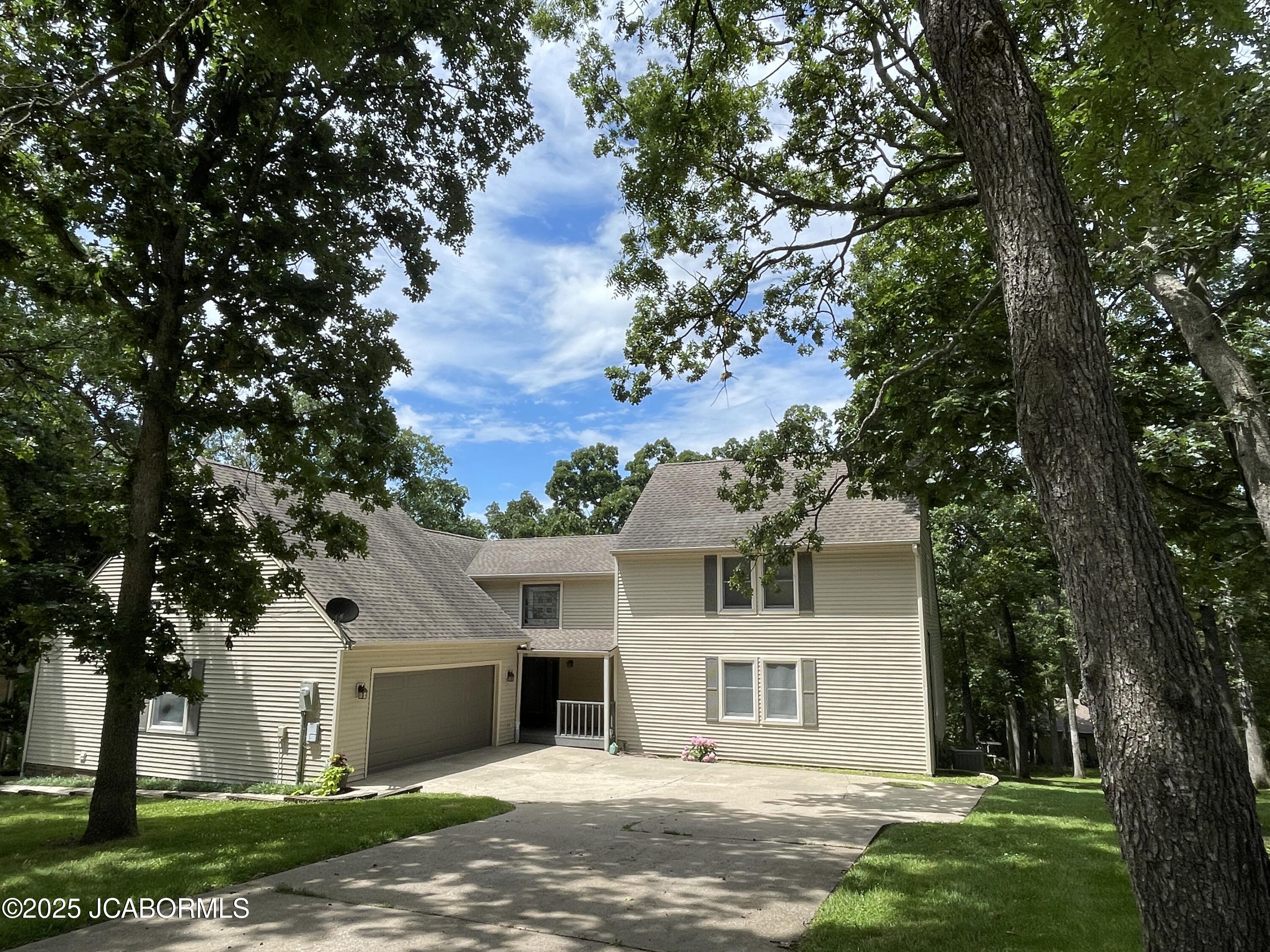 1744 ENGELWOOD DRIVE