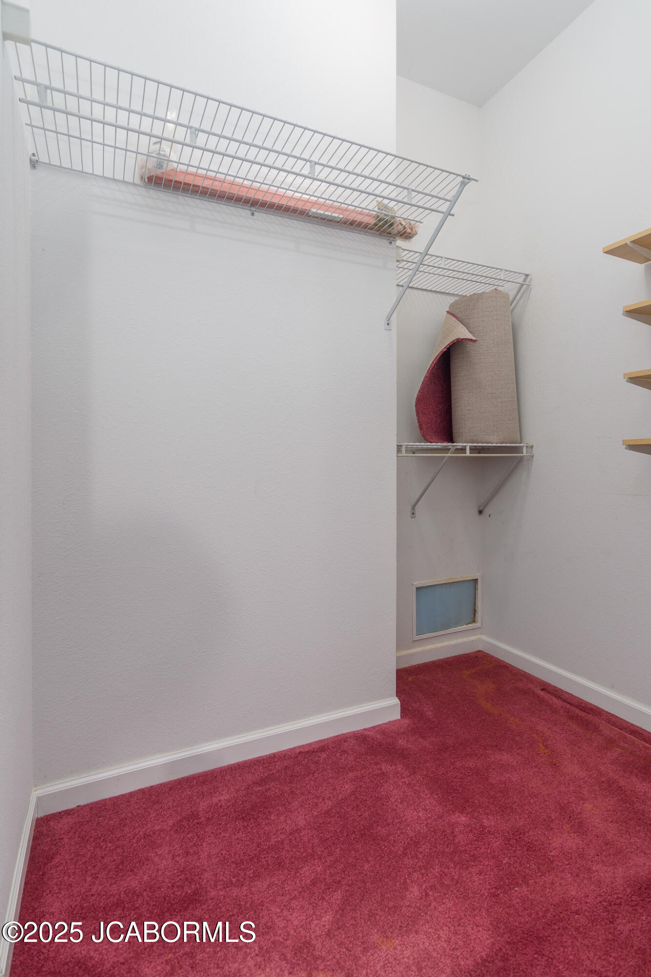 812 STRASBURG COURT