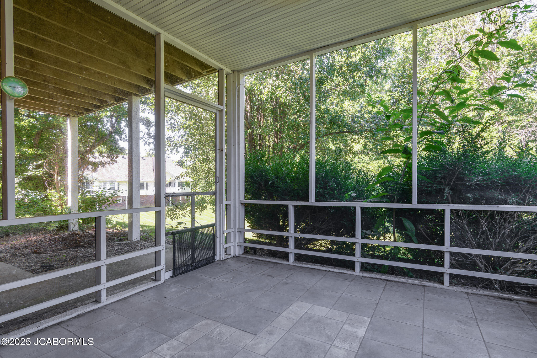 812 STRASBURG COURT