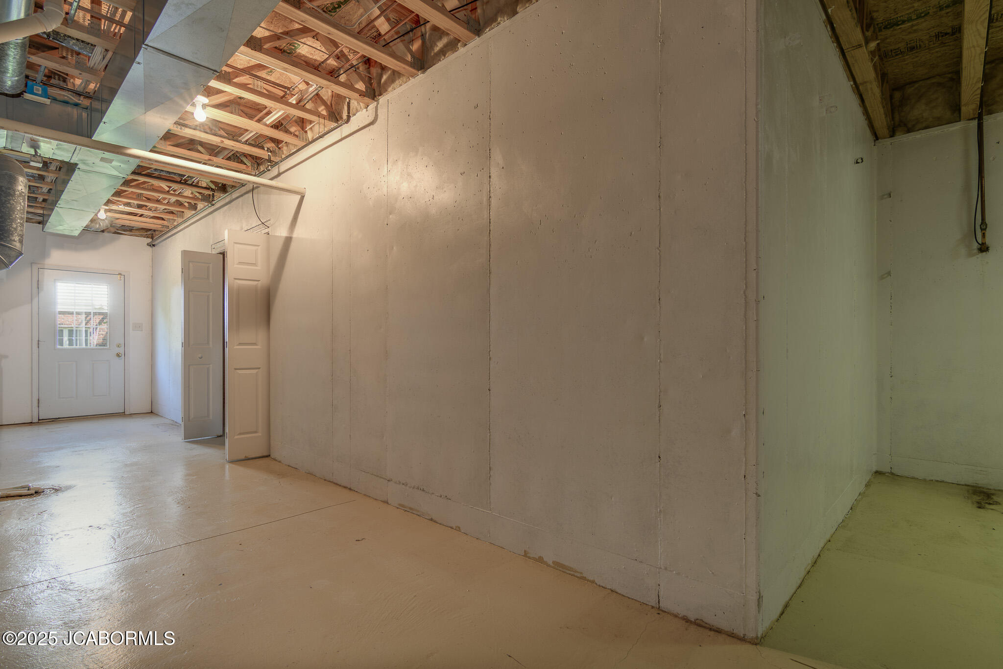 812 STRASBURG COURT