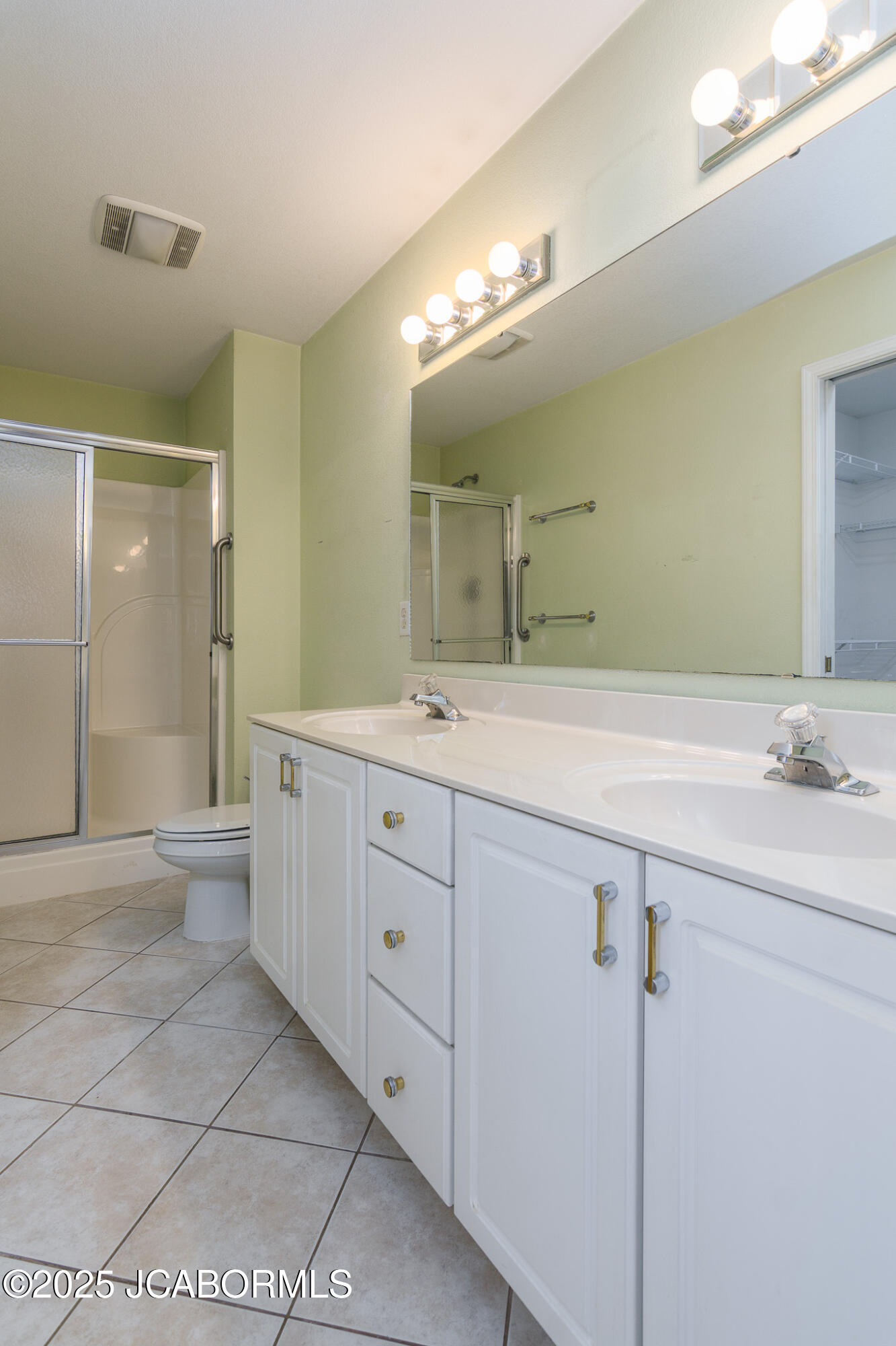 812 STRASBURG COURT
