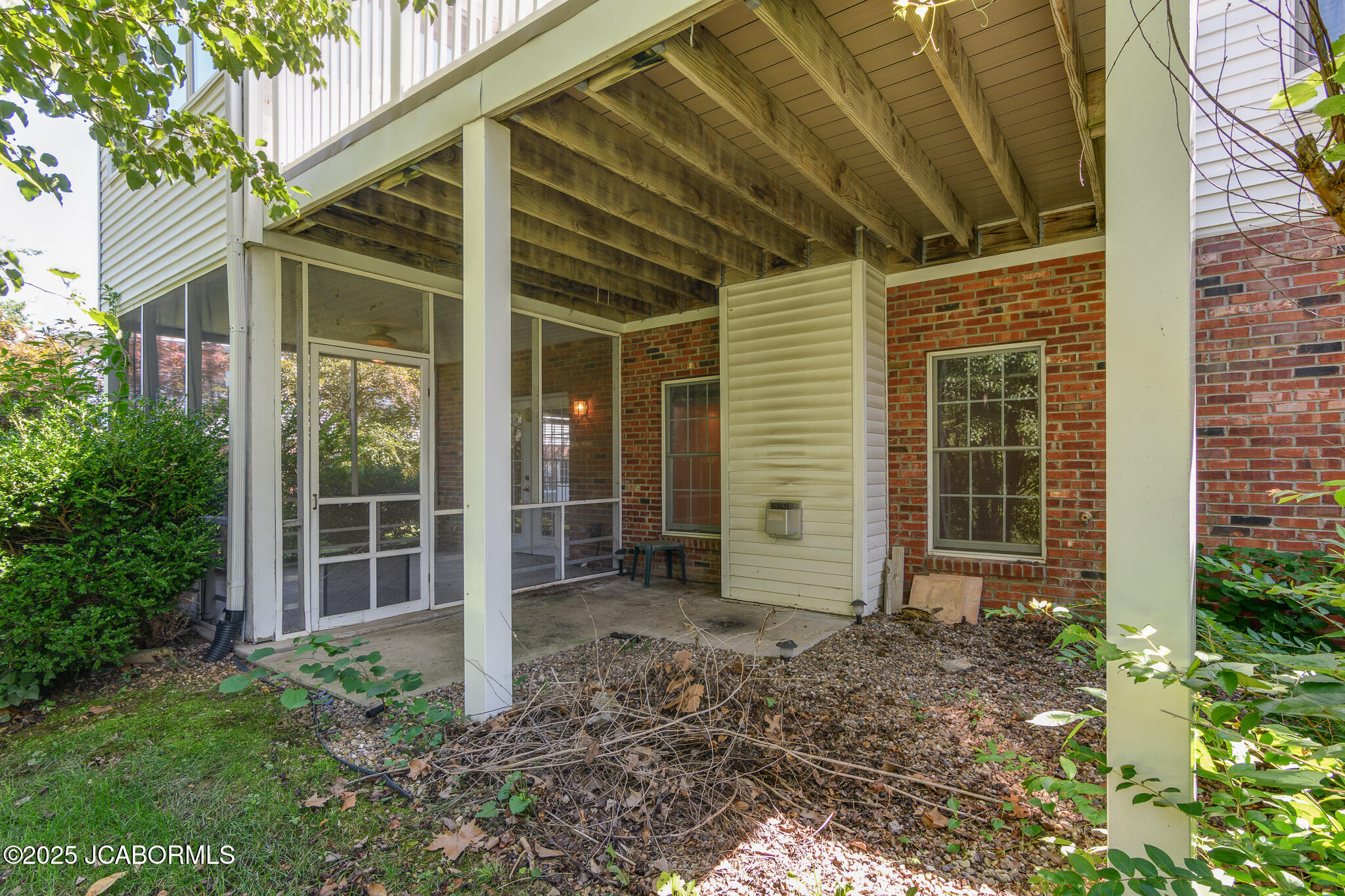 812 STRASBURG COURT