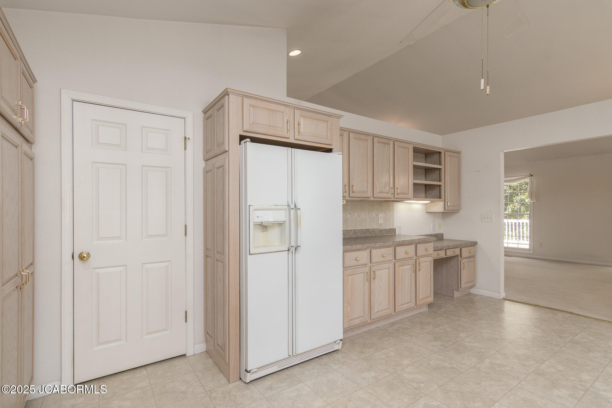 812 STRASBURG COURT