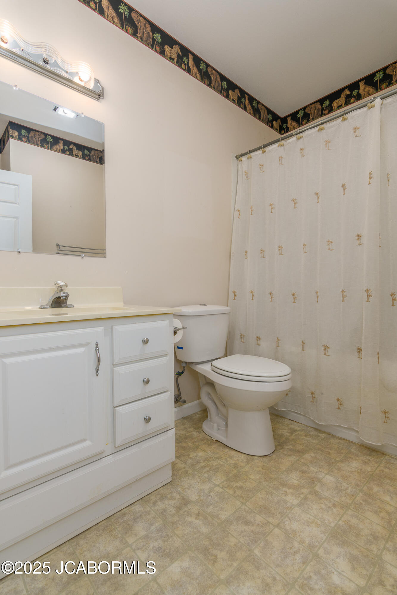 812 STRASBURG COURT