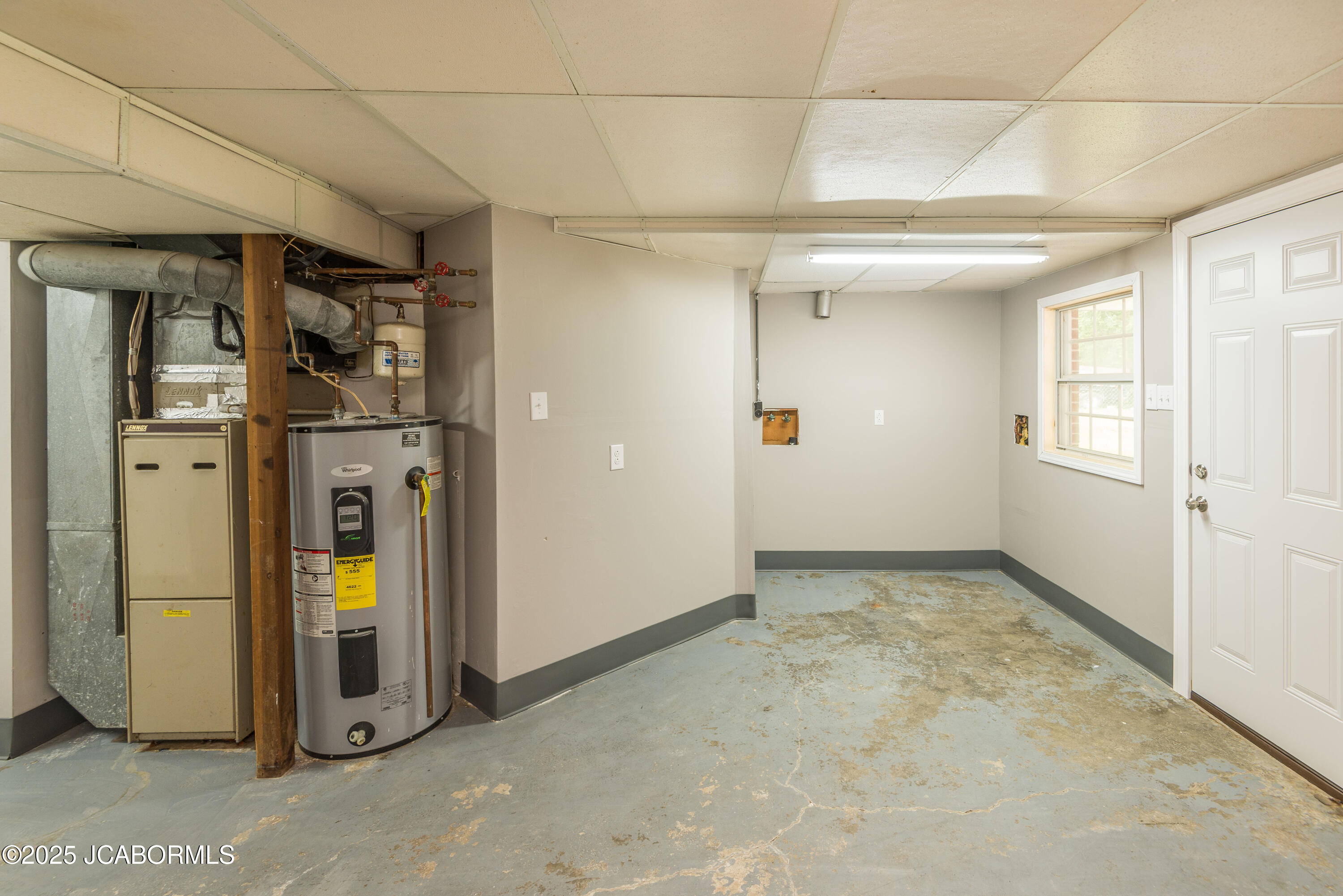 1333 GRANDVIEW DRIVE