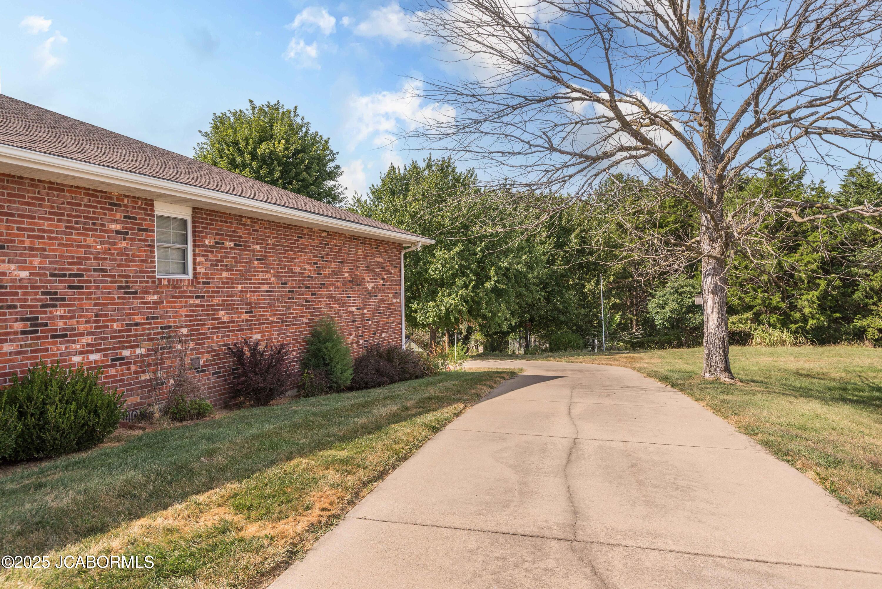 1251 DUANE SWIFT PARKWAY Unit: A