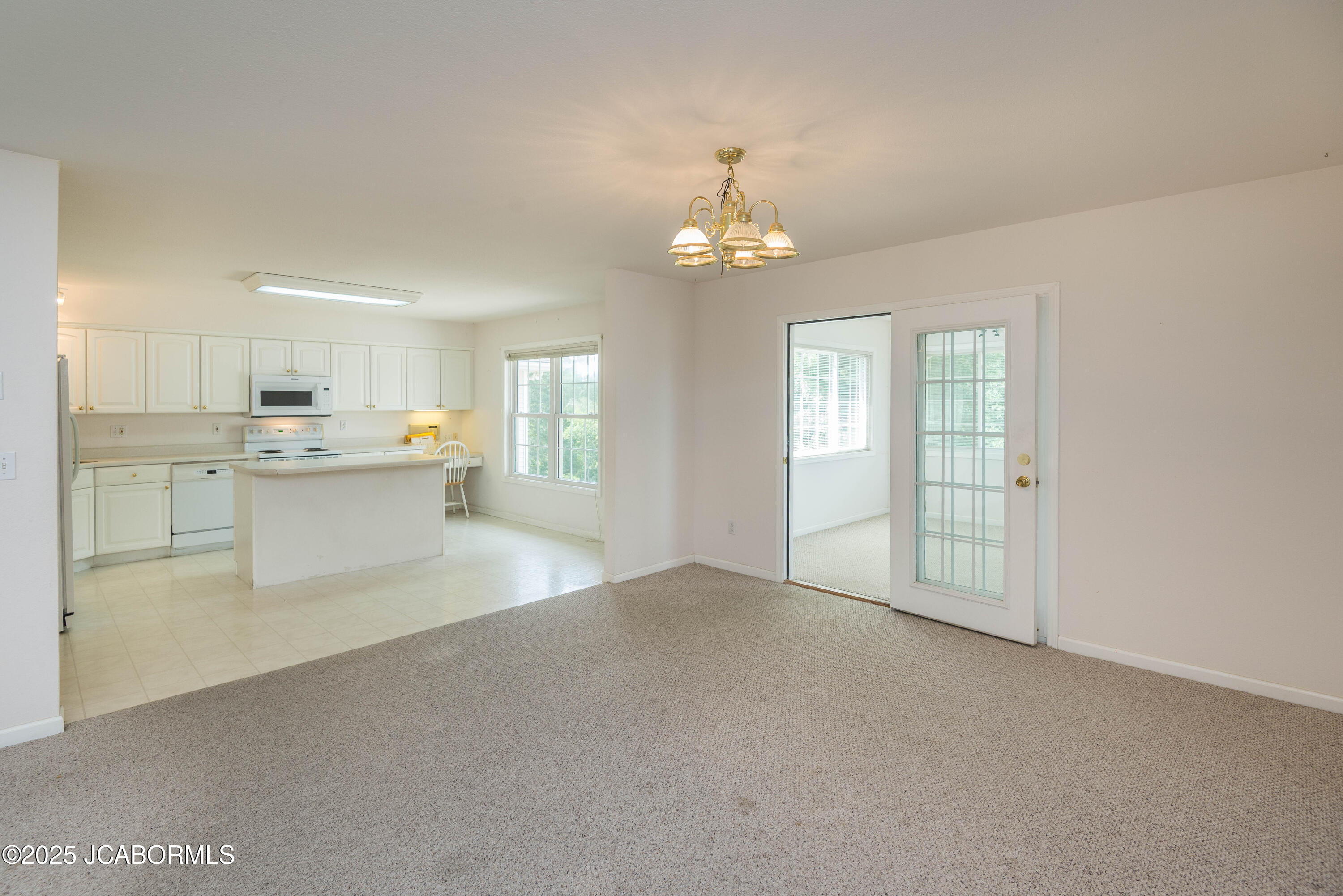 1251 DUANE SWIFT PARKWAY Unit: A