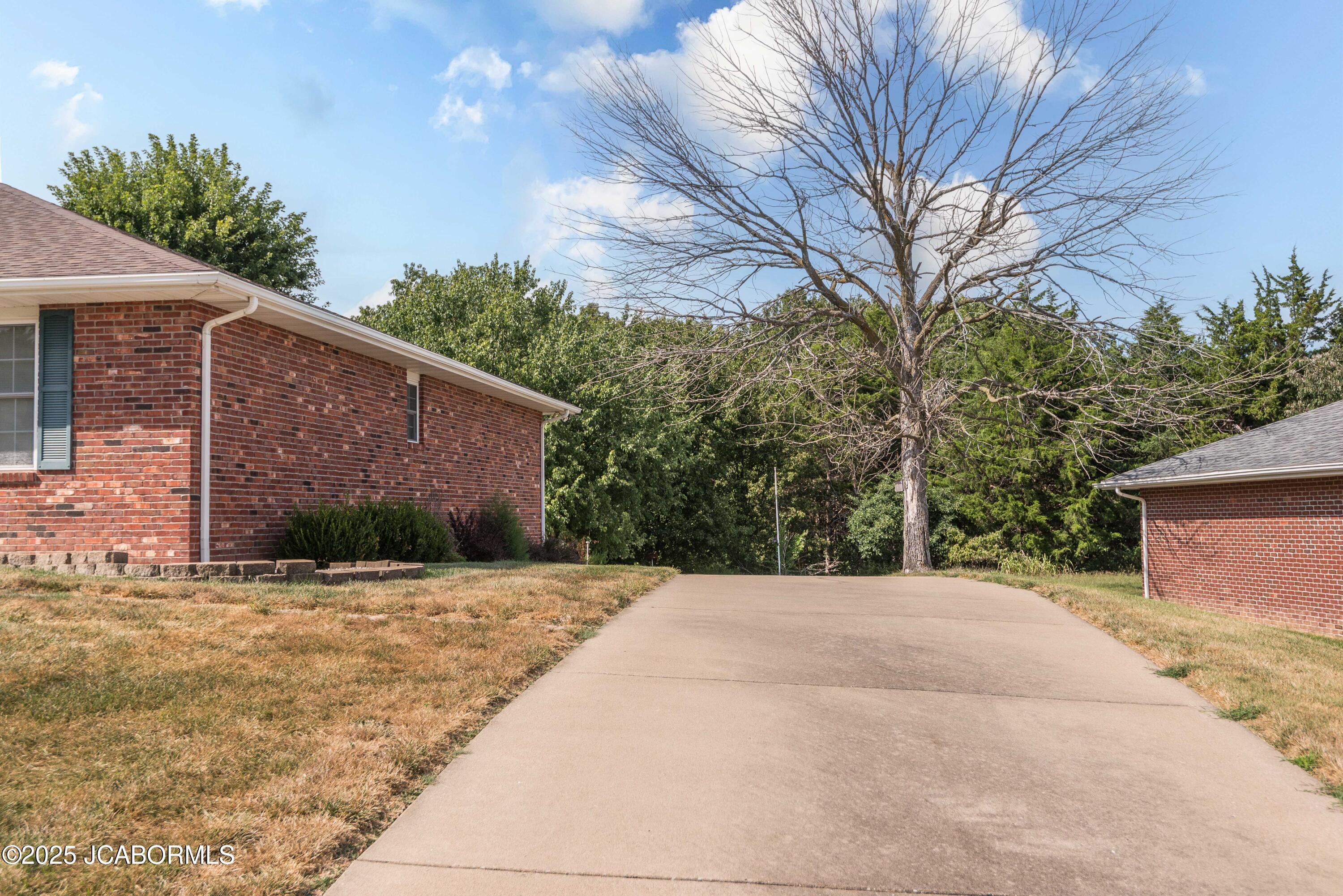 1251 DUANE SWIFT PARKWAY Unit: A