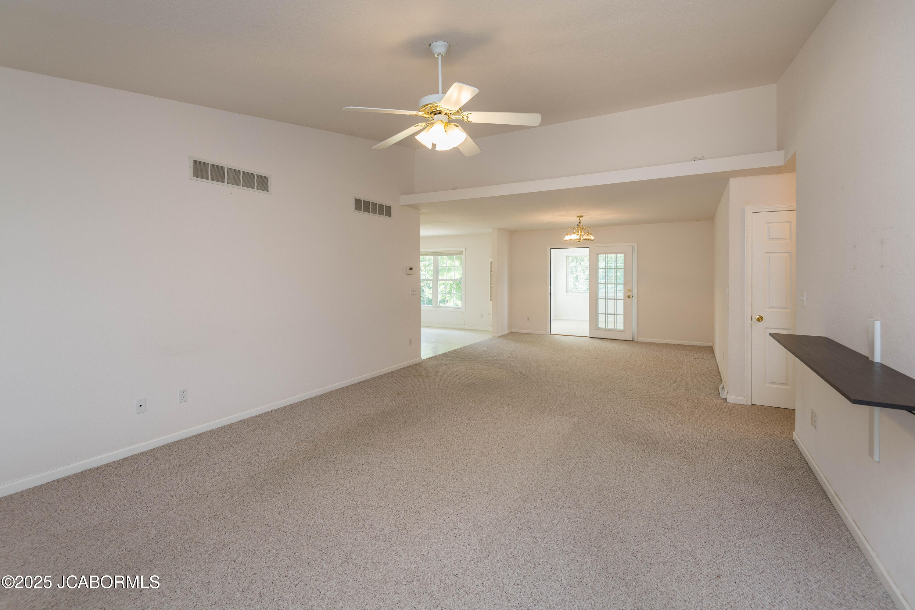 1251 DUANE SWIFT PARKWAY Unit: A