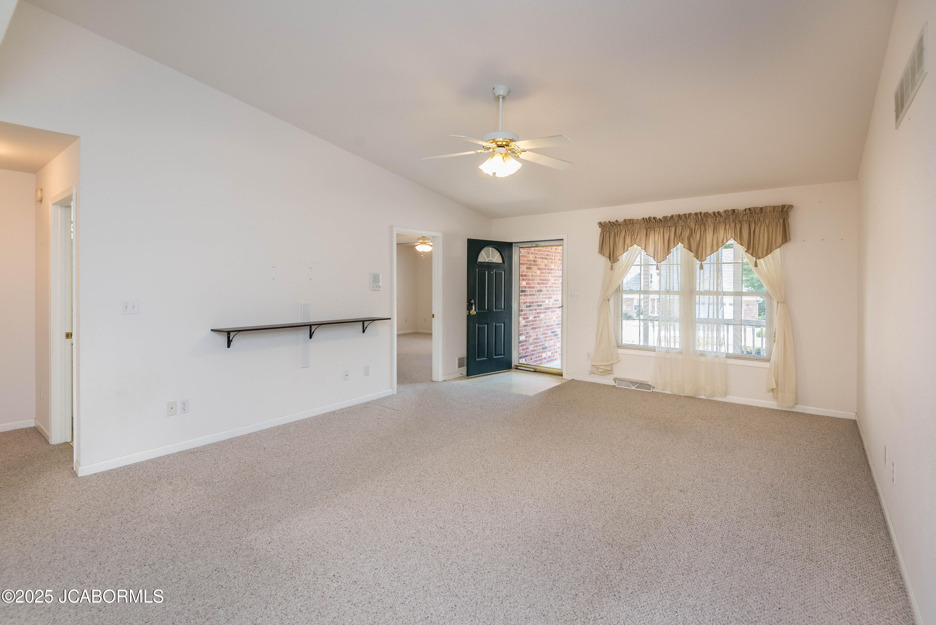 1251 DUANE SWIFT PARKWAY Unit: A