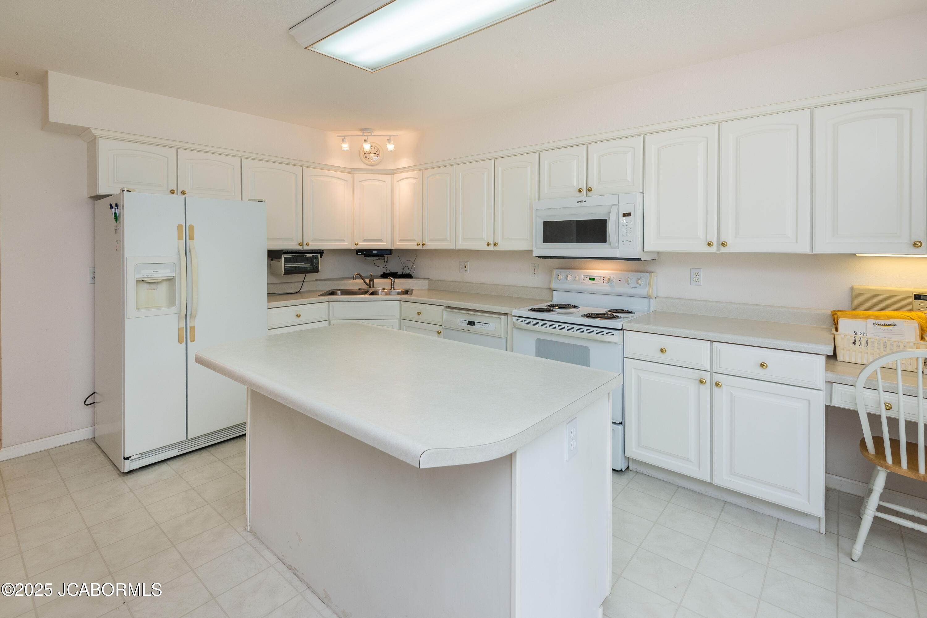 1251 DUANE SWIFT PARKWAY Unit: A