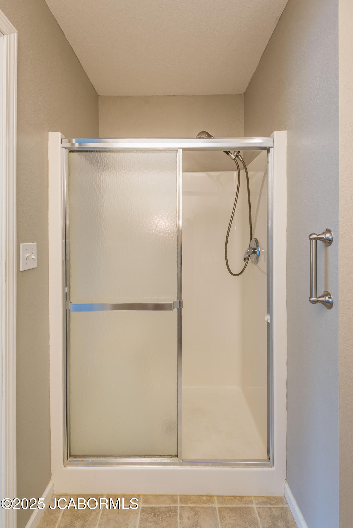 1251 DUANE SWIFT PARKWAY Unit: B