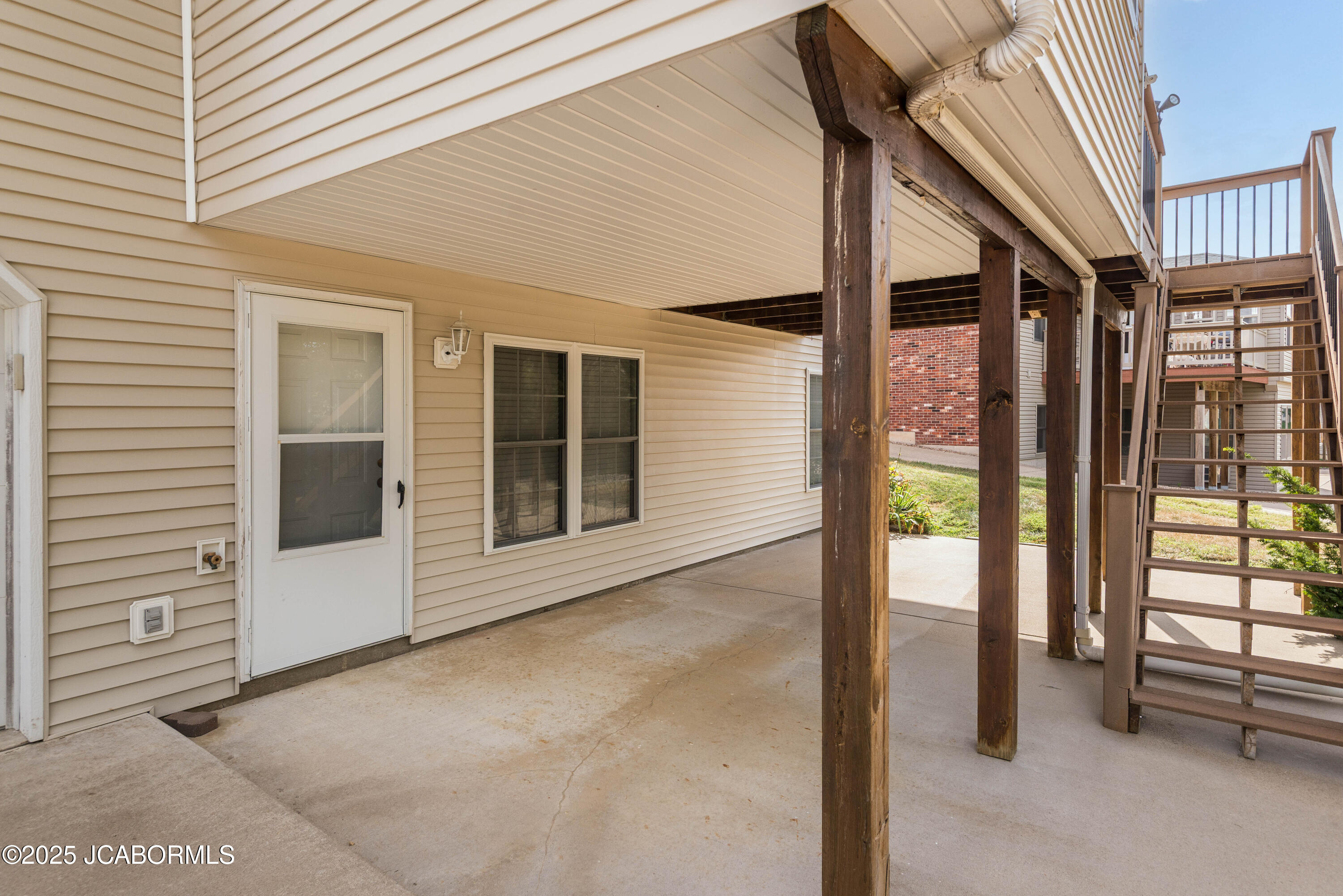 1251 DUANE SWIFT PARKWAY Unit: B