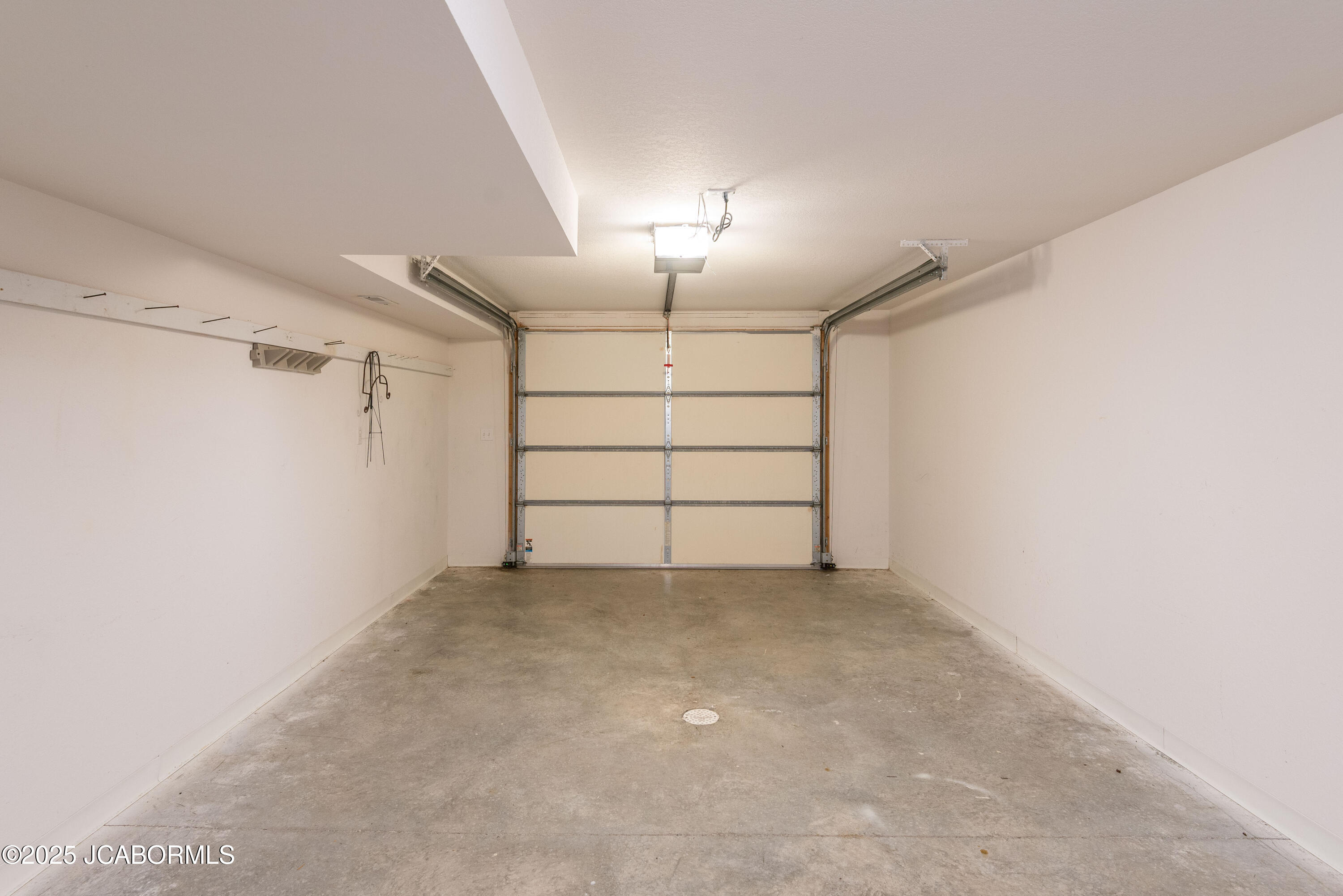 1251 DUANE SWIFT PARKWAY Unit: B