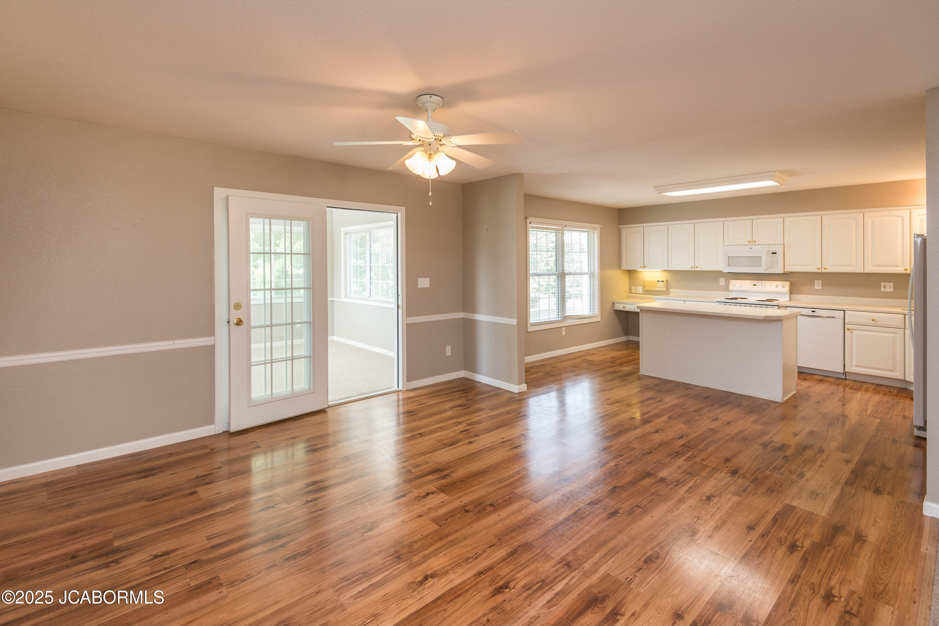 1251 DUANE SWIFT PARKWAY Unit: B