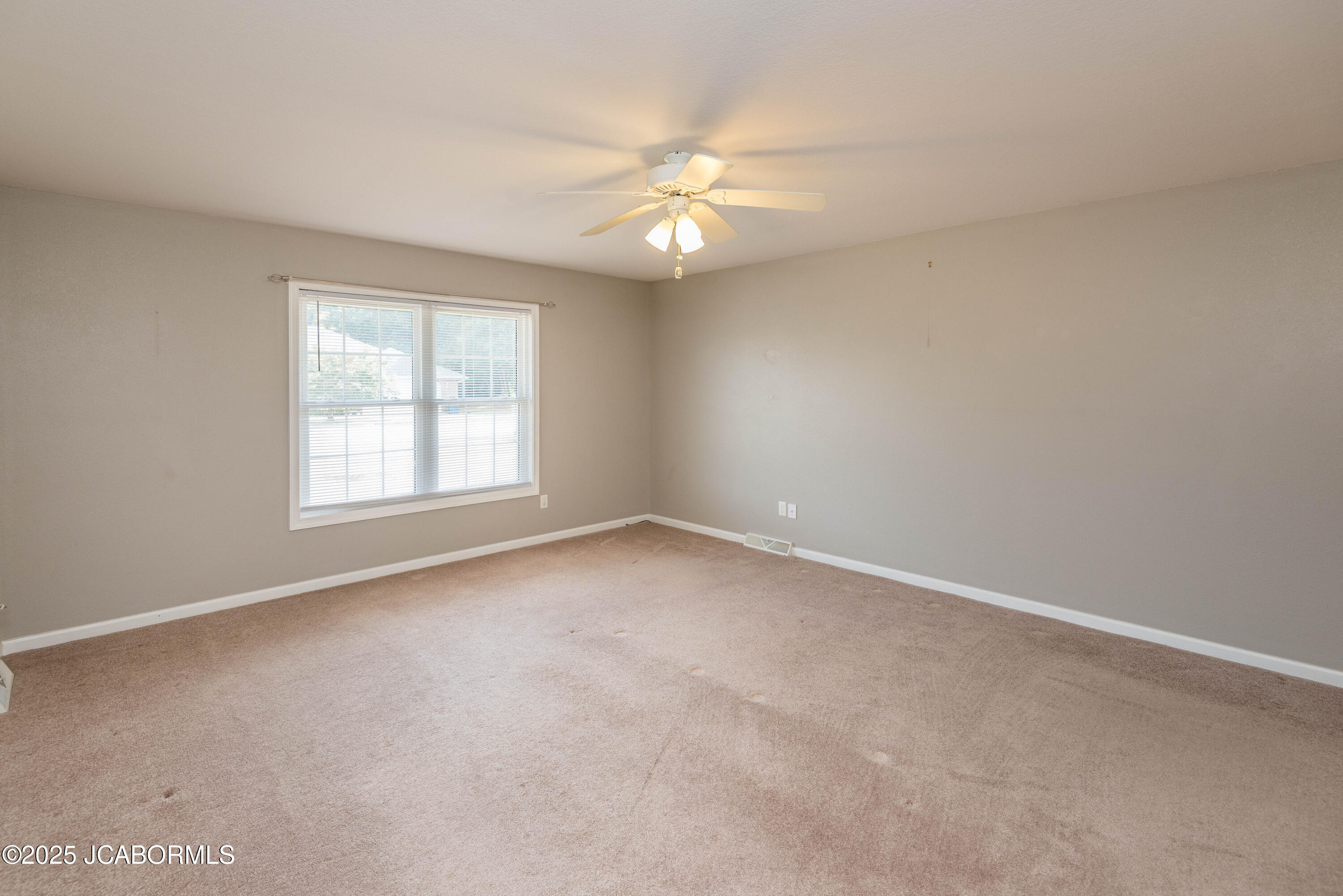 1251 DUANE SWIFT PARKWAY Unit: B