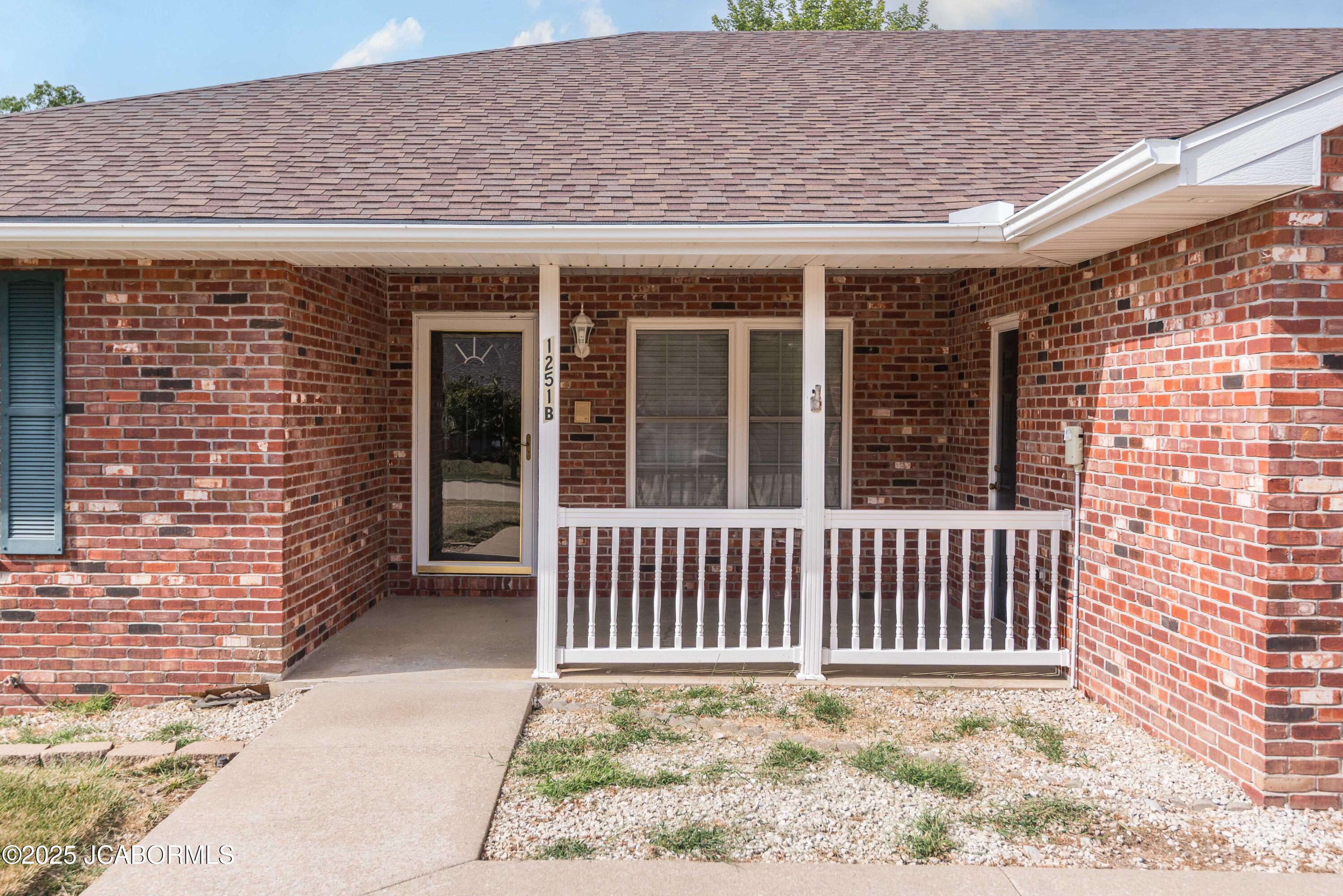 1251 DUANE SWIFT PARKWAY Unit: B