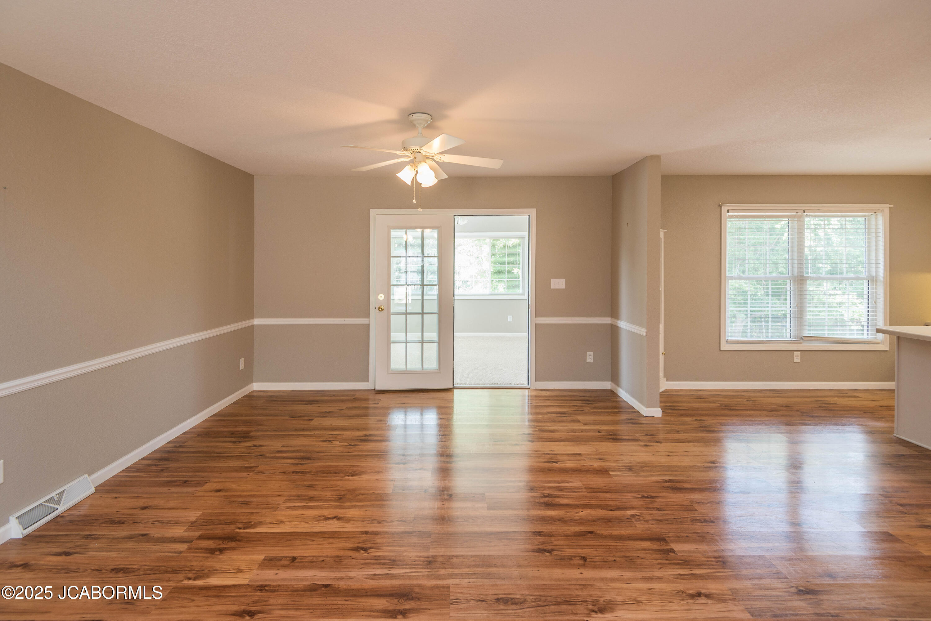 1251 DUANE SWIFT PARKWAY Unit: B