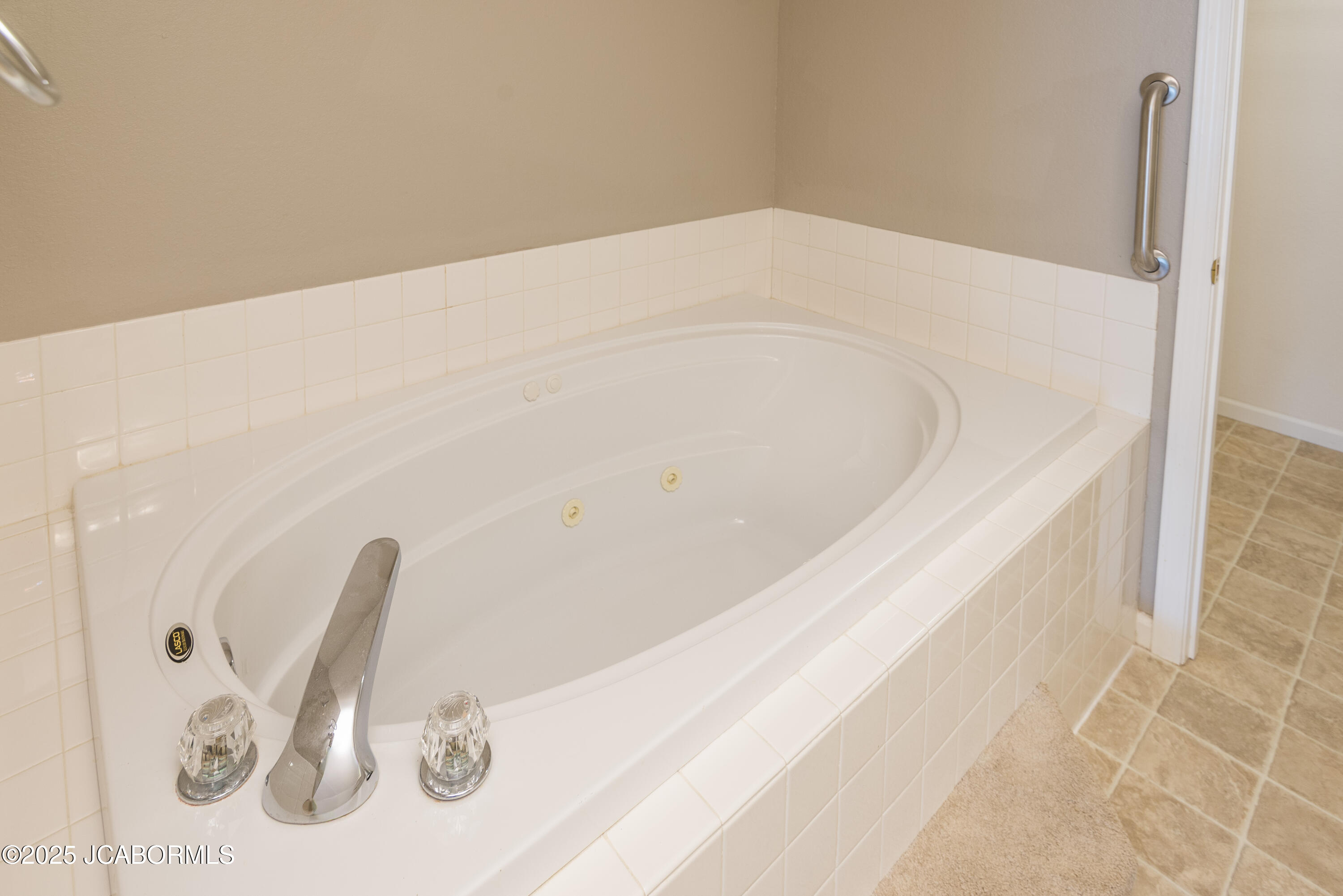 1251 DUANE SWIFT PARKWAY Unit: B