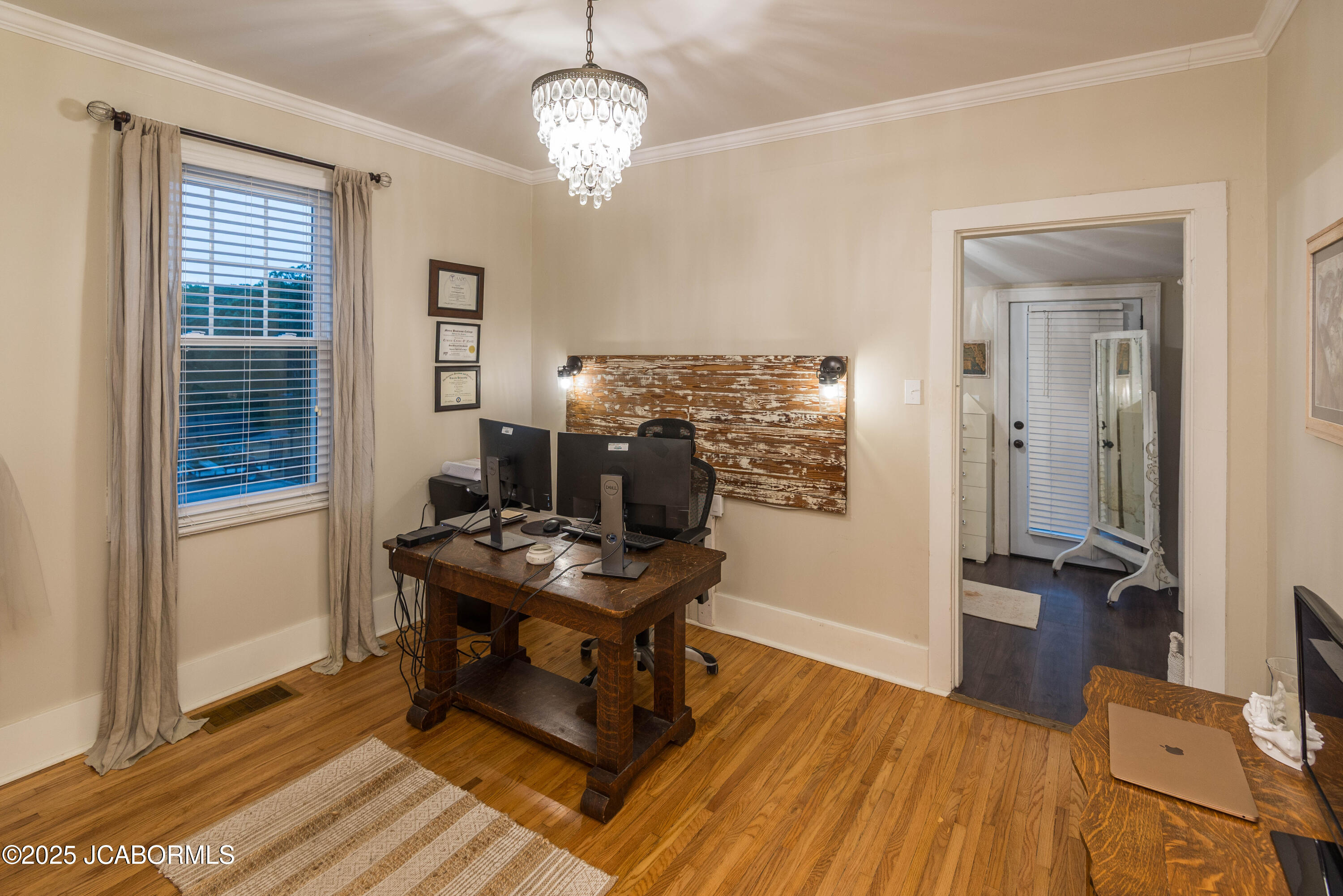 1306 MORELAND AVENUE