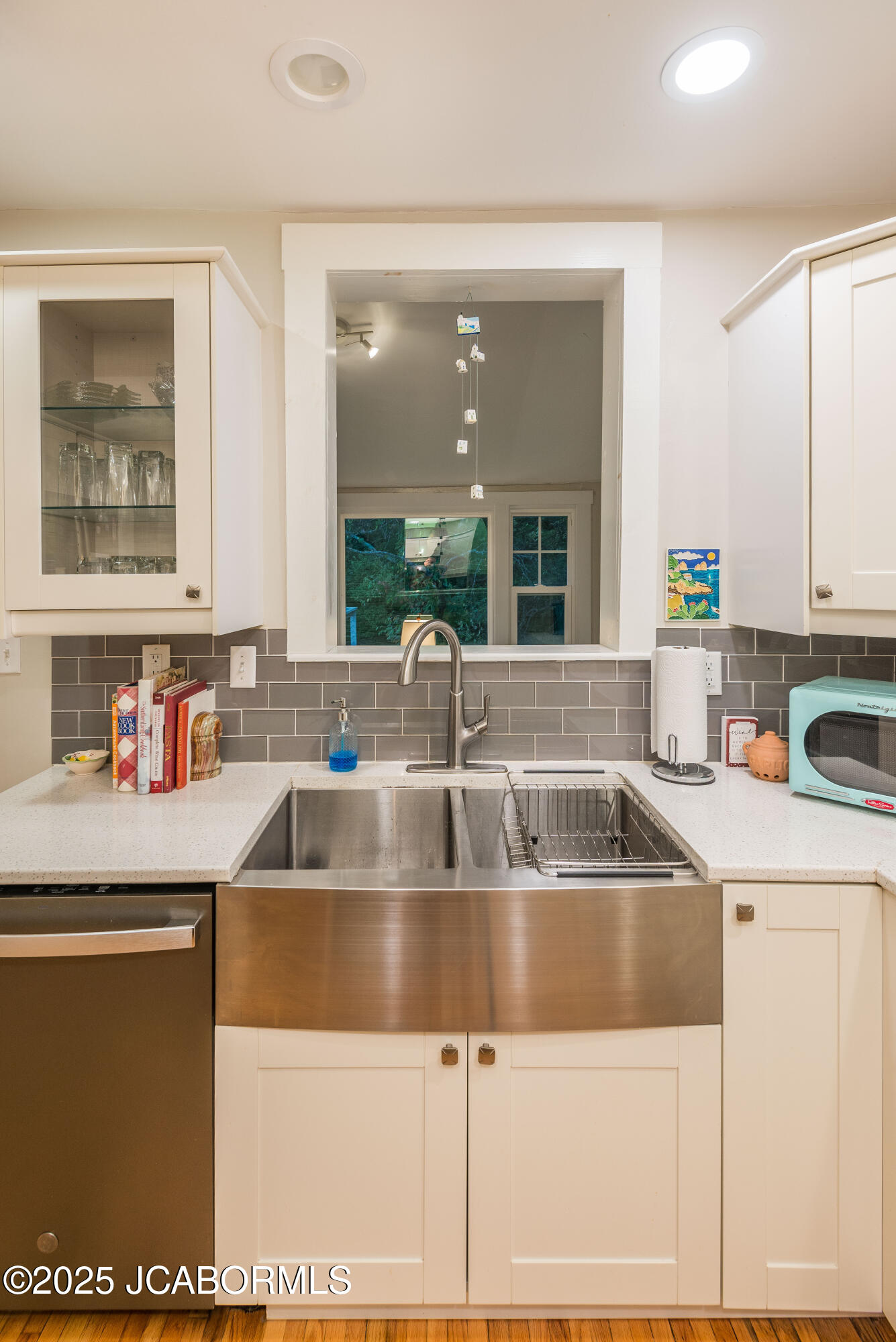 1306 MORELAND AVENUE