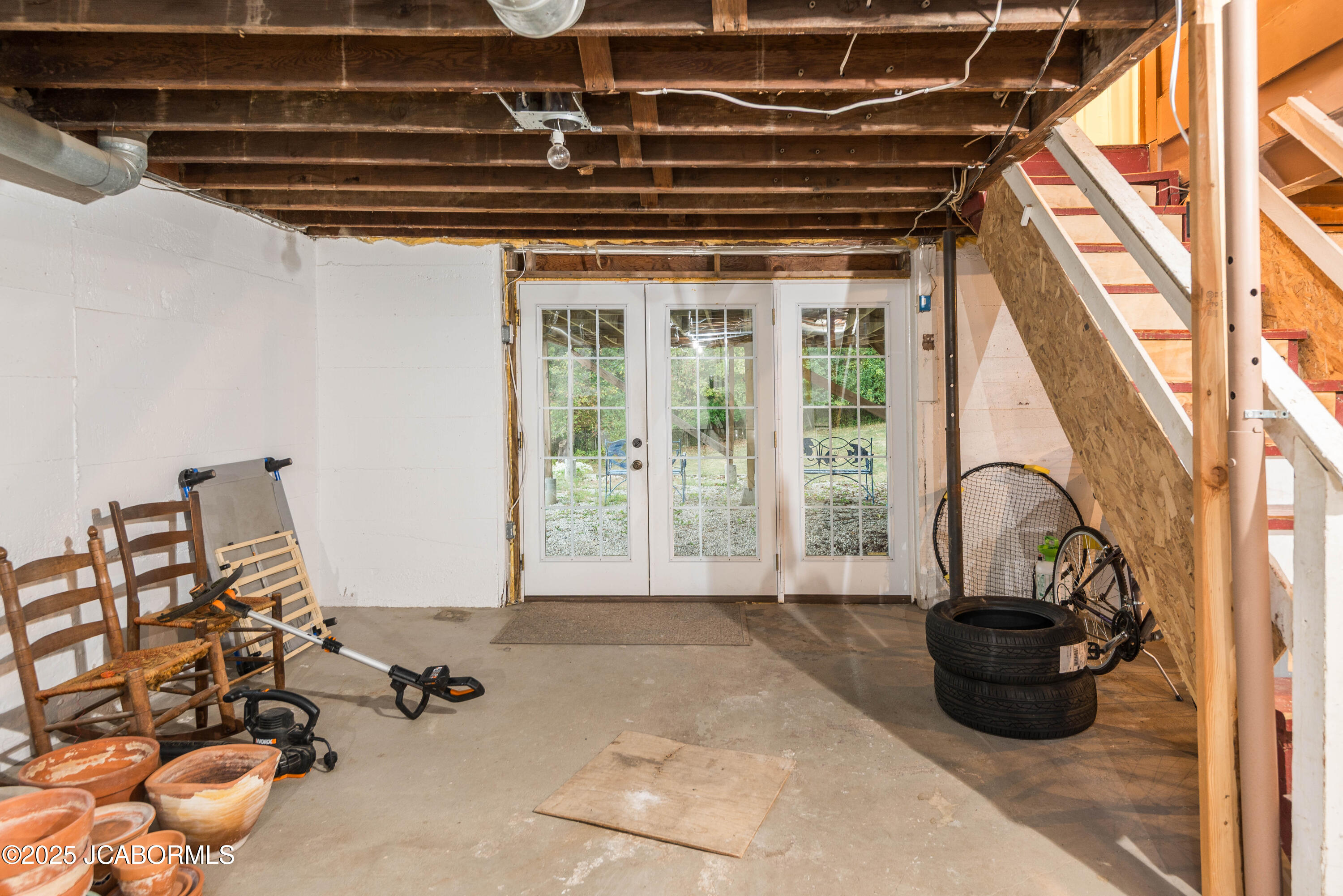 1306 MORELAND AVENUE