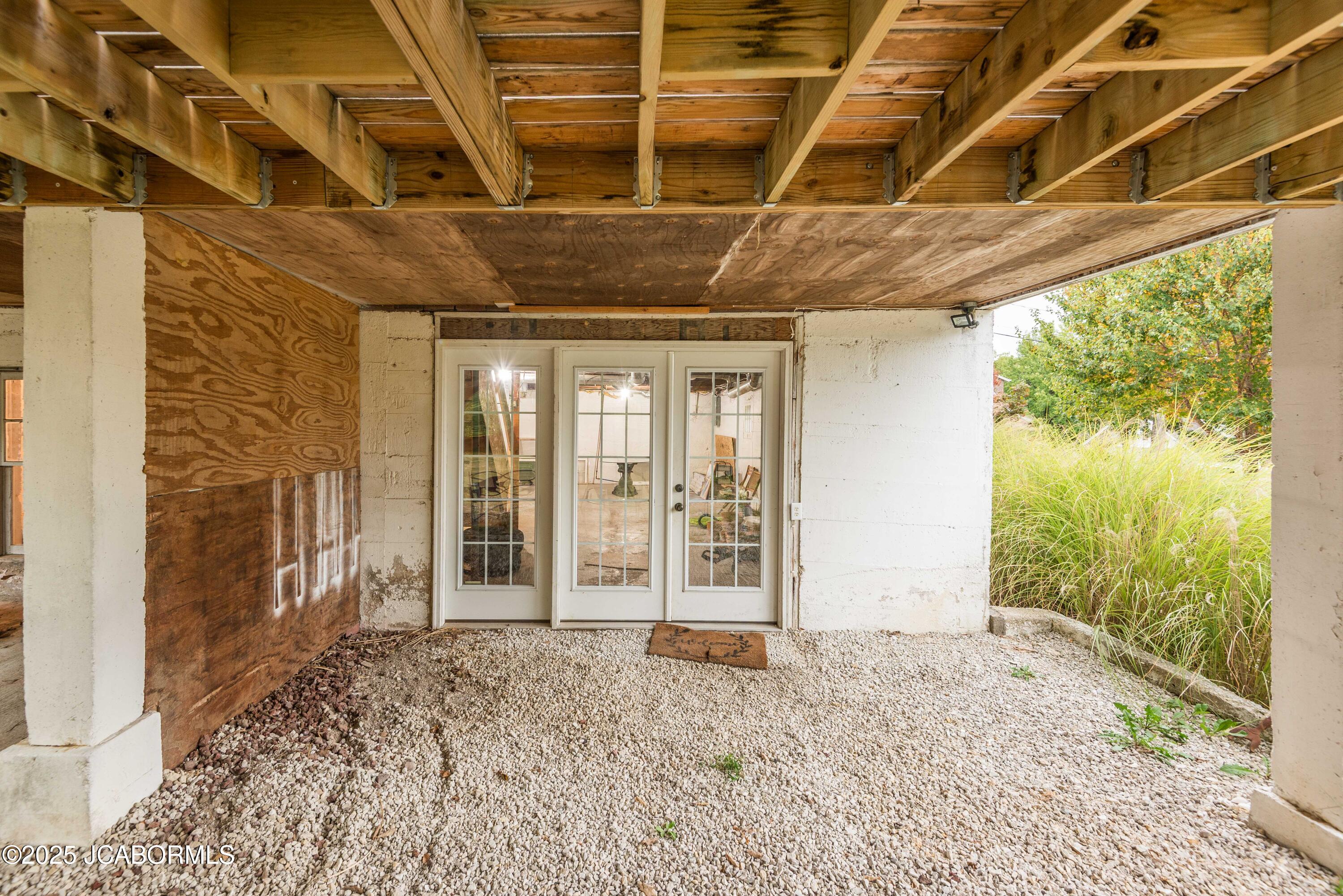 1306 MORELAND AVENUE