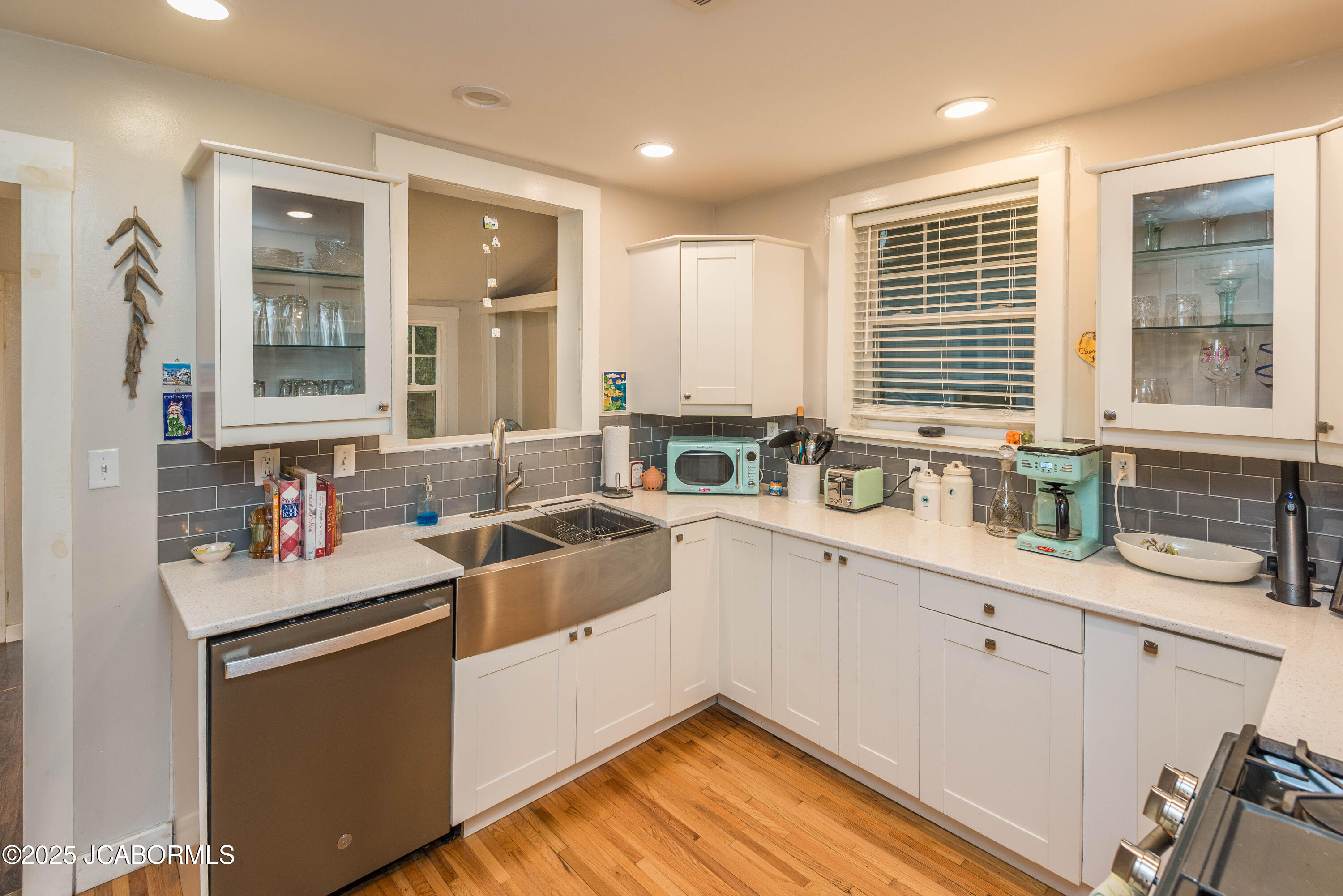 1306 MORELAND AVENUE