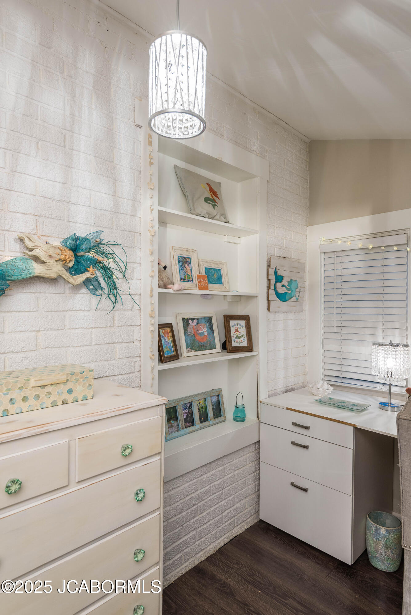 1306 MORELAND AVENUE