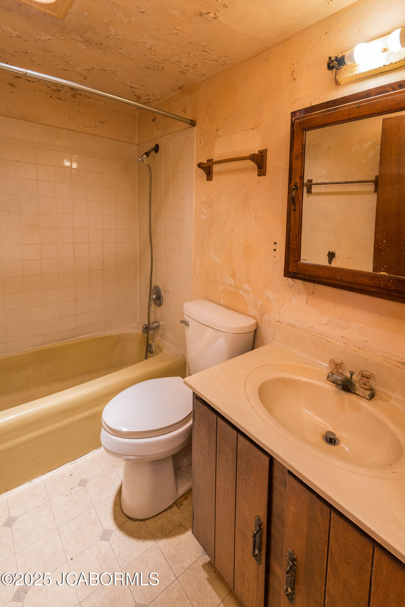 118 VALLEY VIEW DRIVE