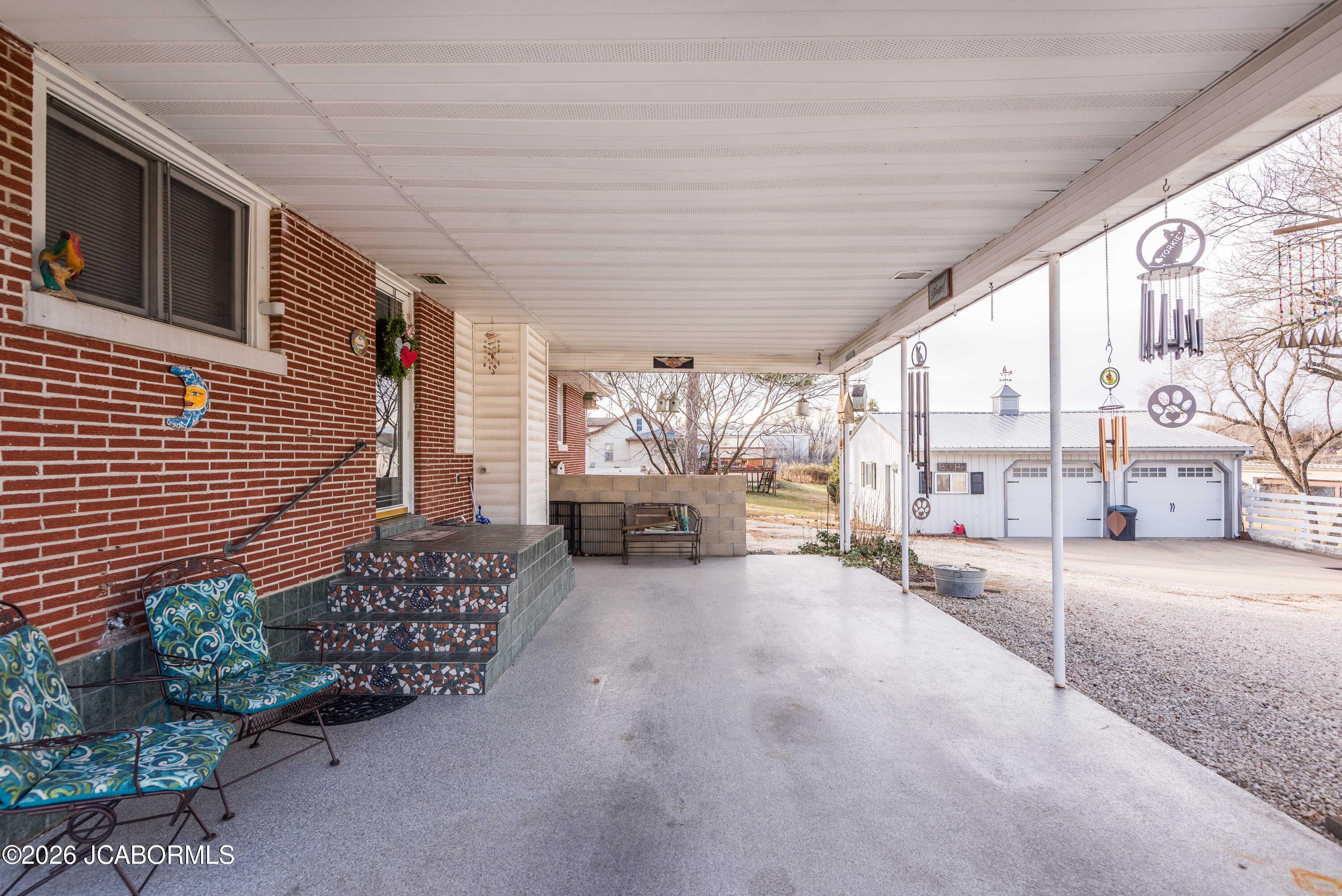 2922 S TEN MILE DRIVE