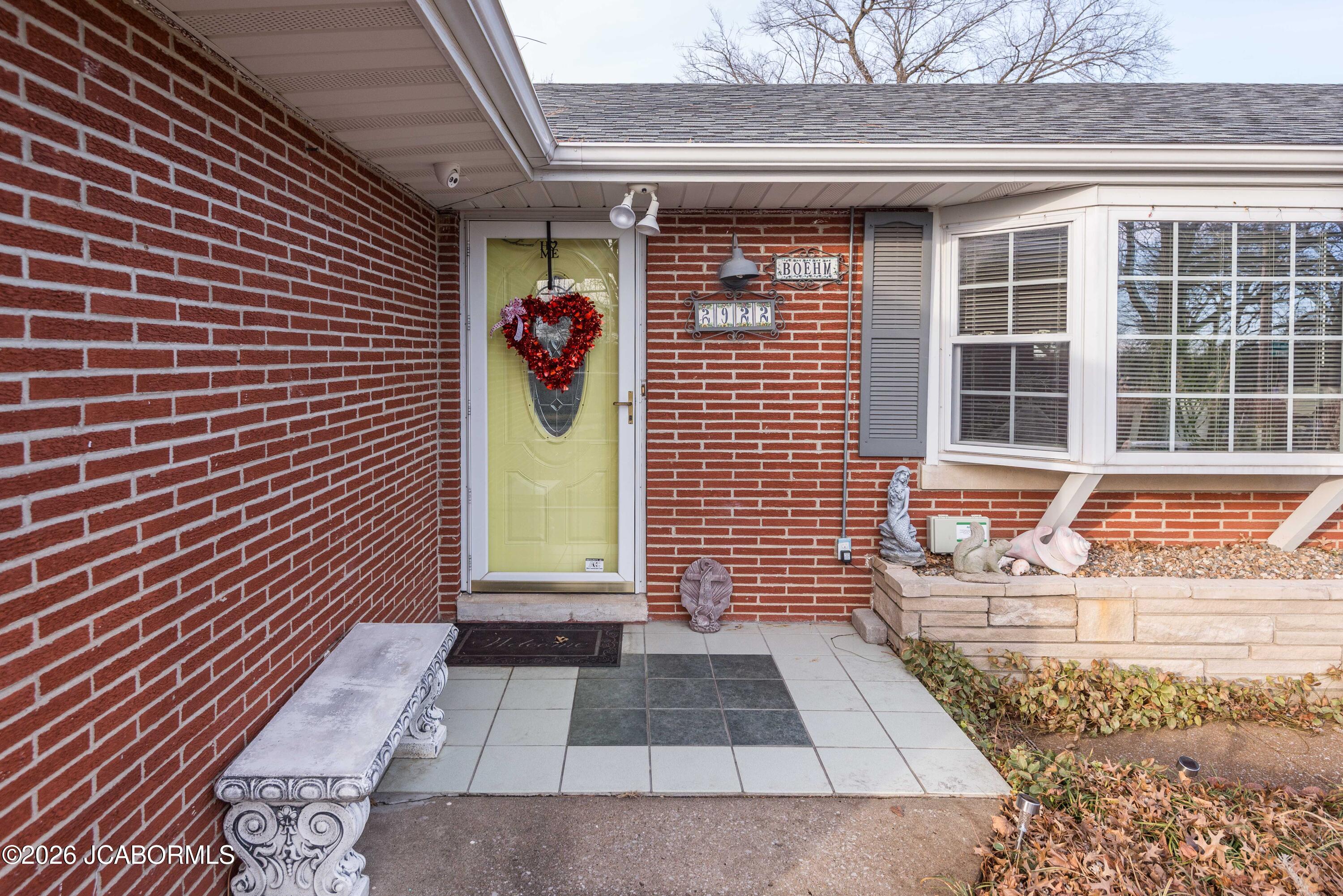 2922 S TEN MILE DRIVE